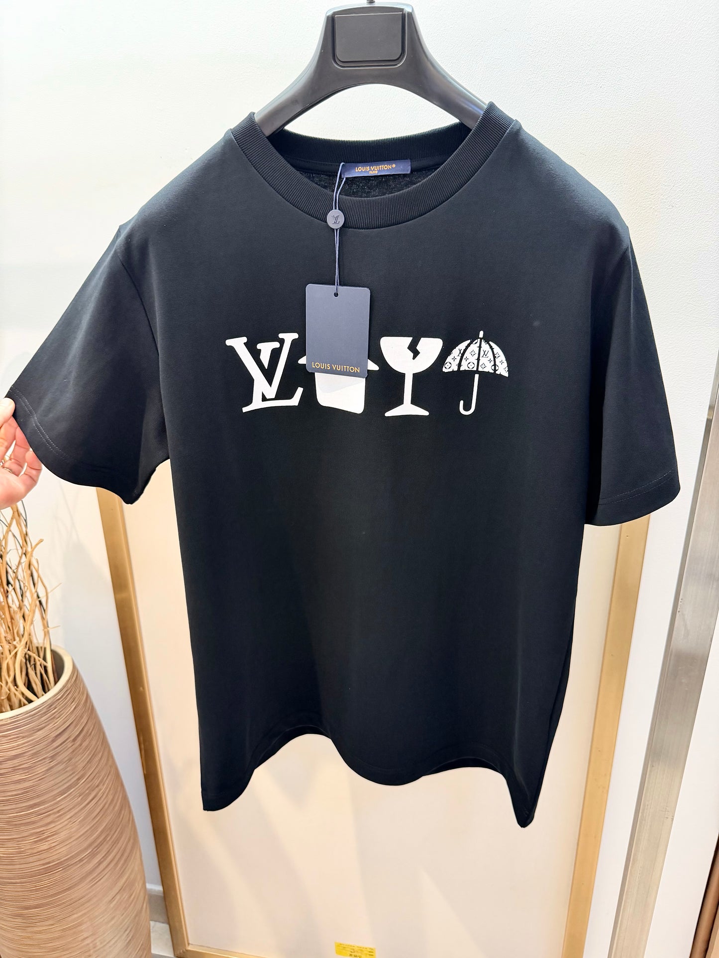 Black T-shirt