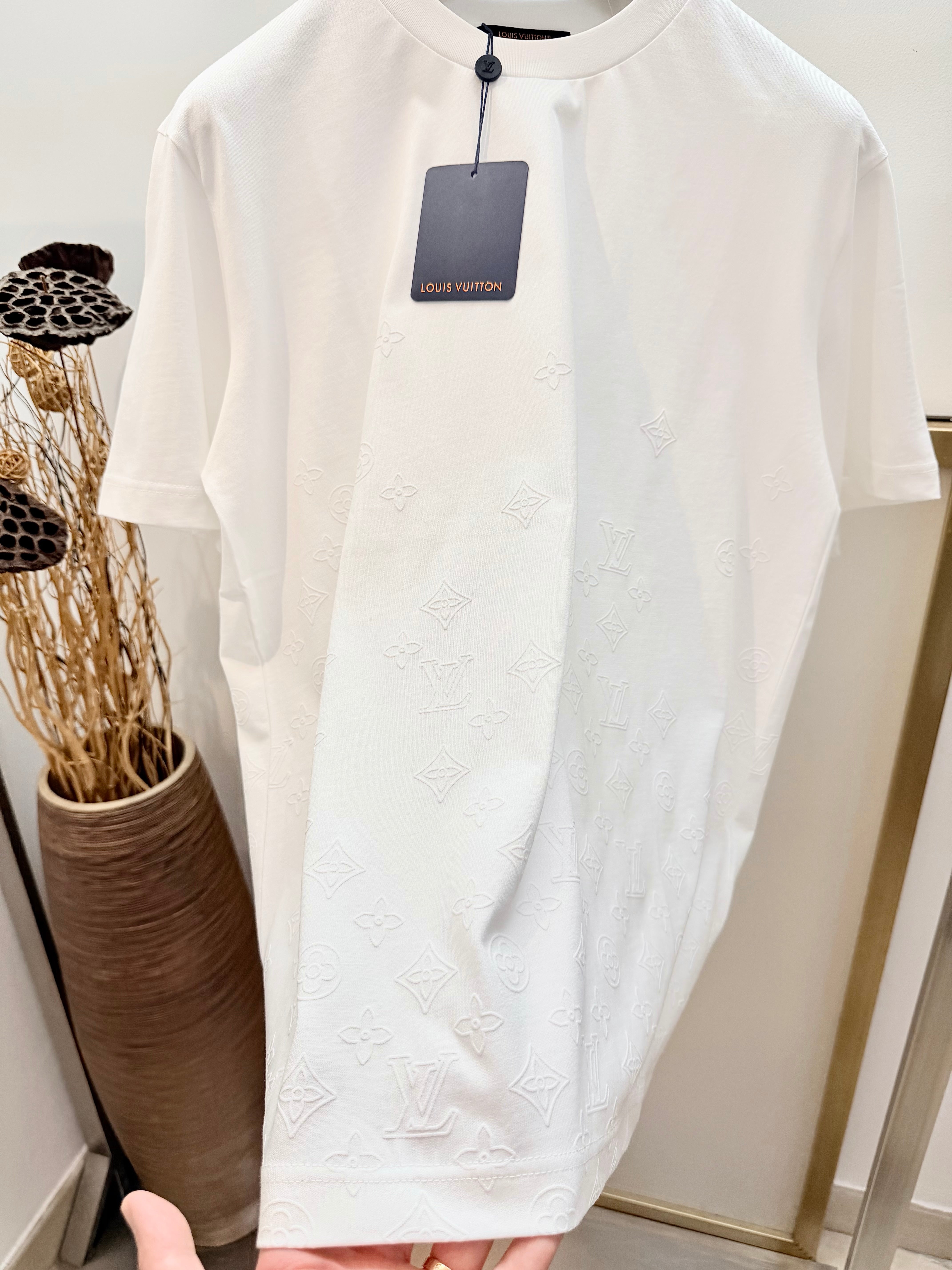 White T-shirt
