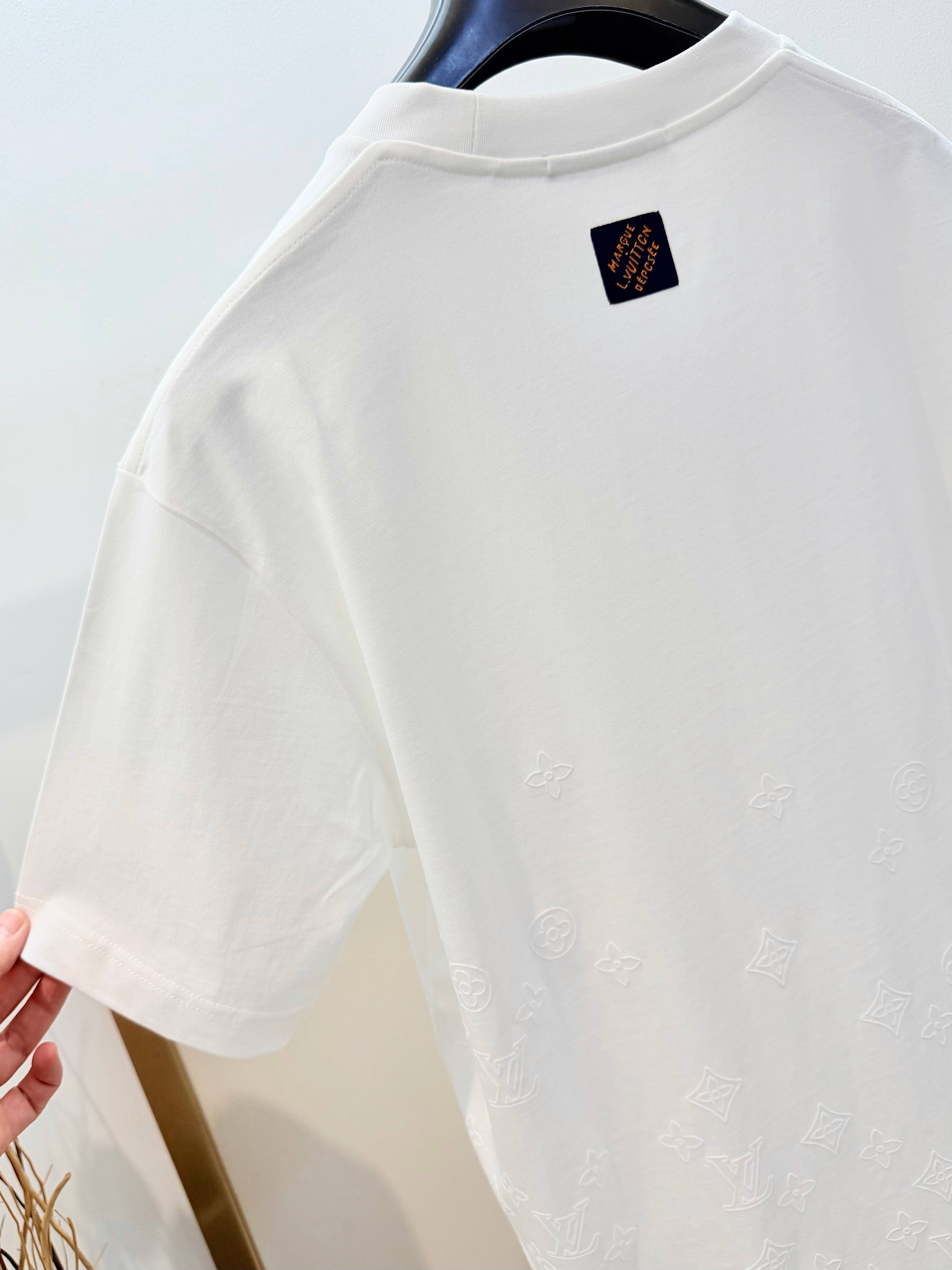 White T-shirt