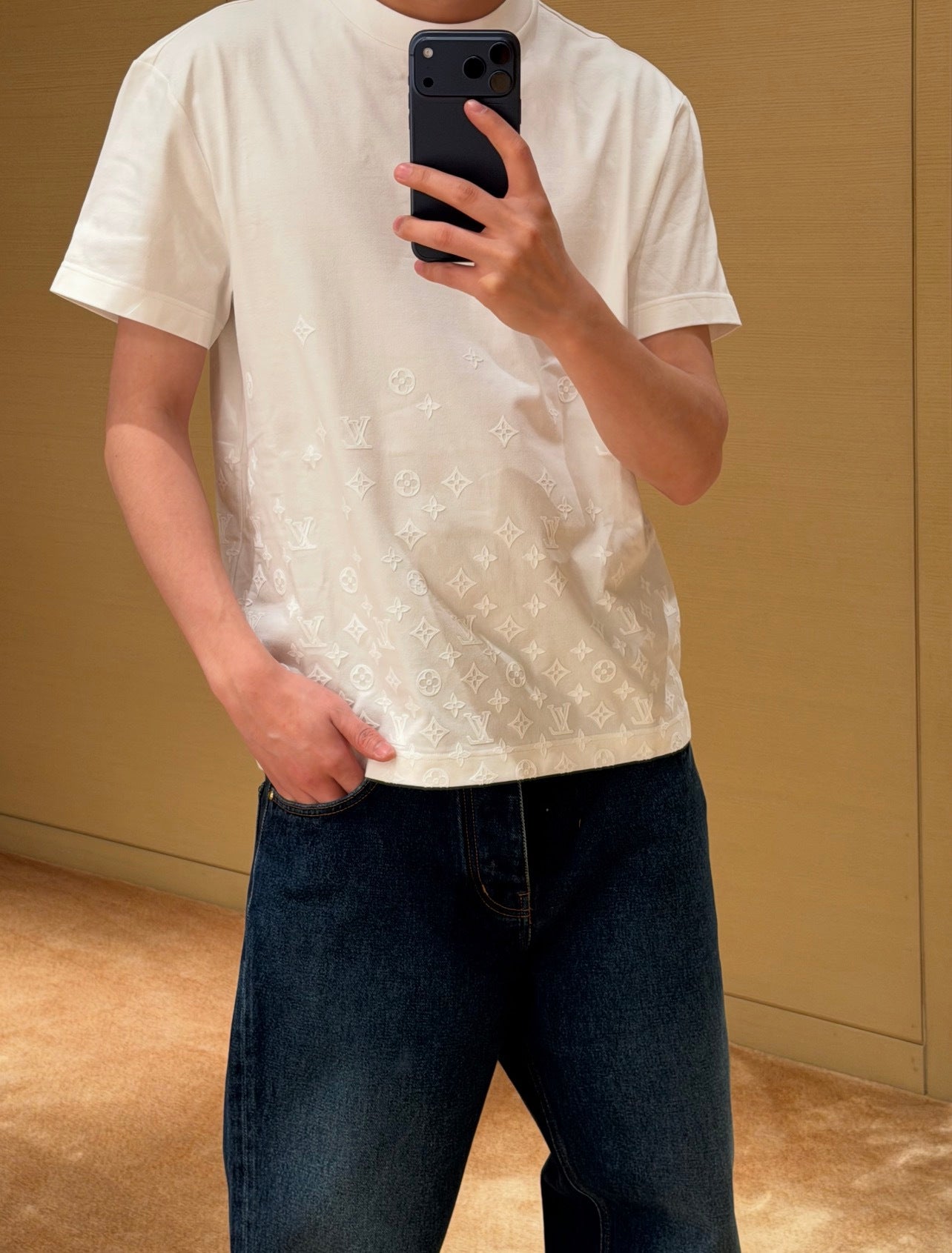 White T-shirt