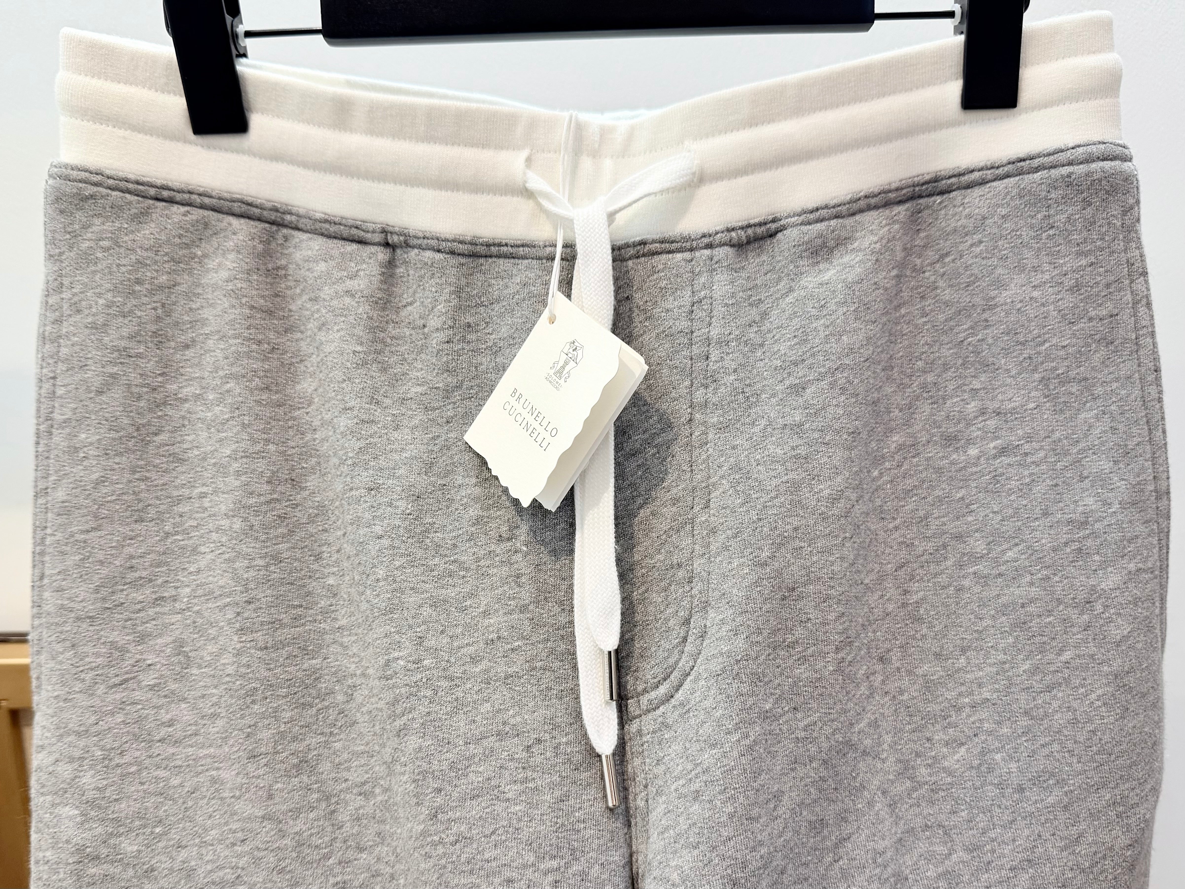 Multi-color Short
