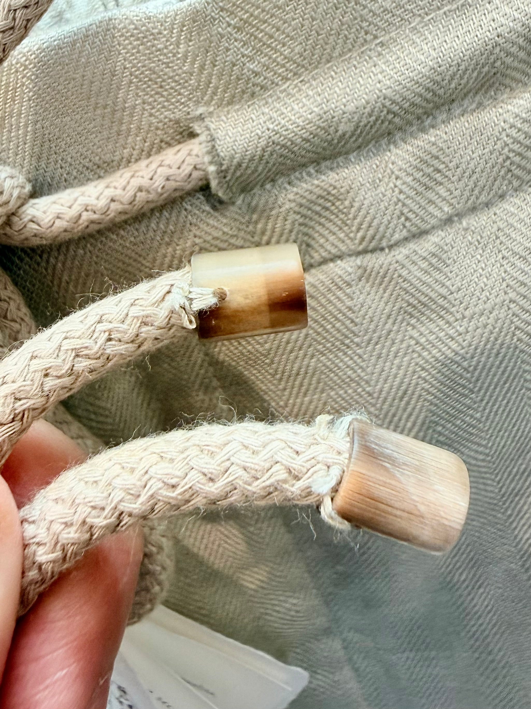 Multi-color Short