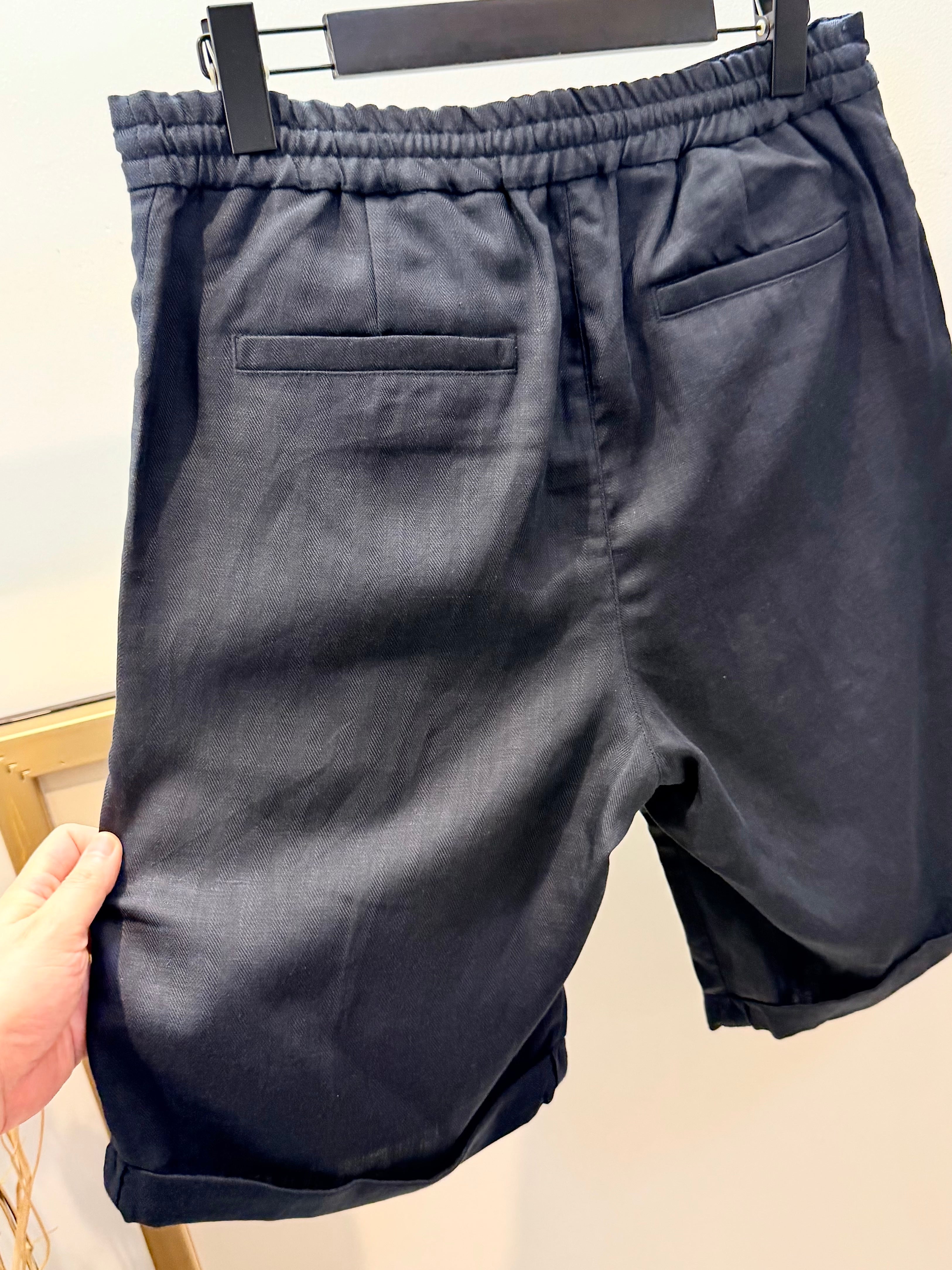 Multi-color Short