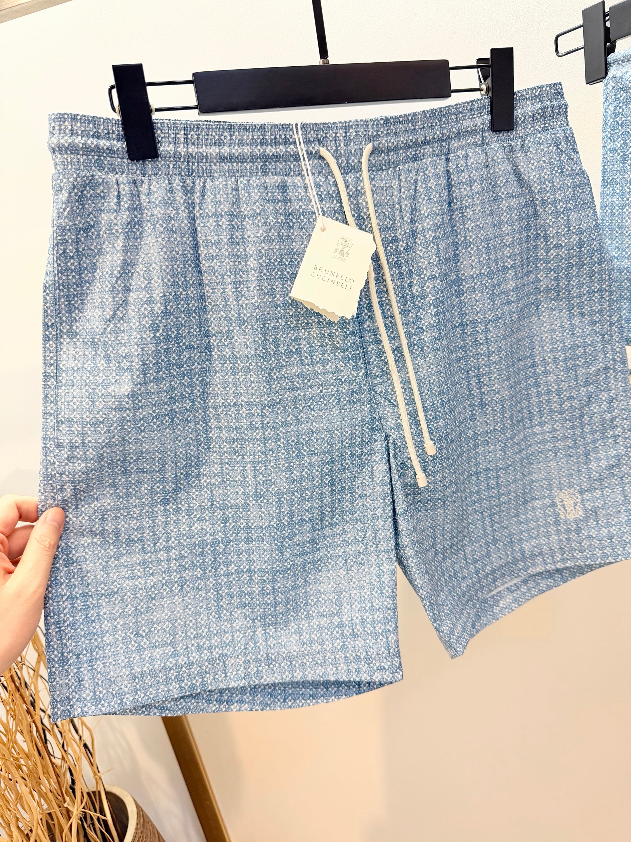 Multi-color Short