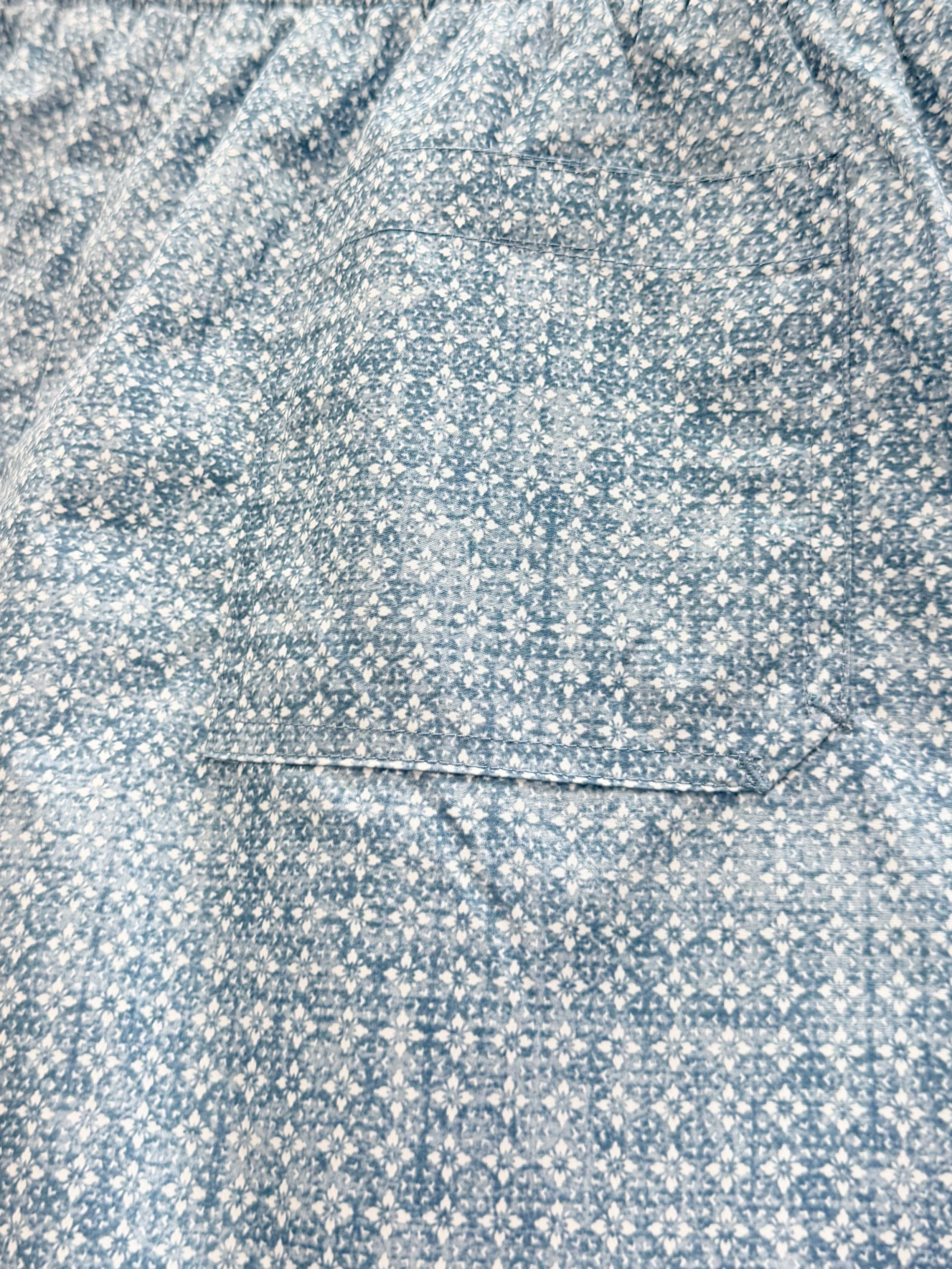 Multi-color Short