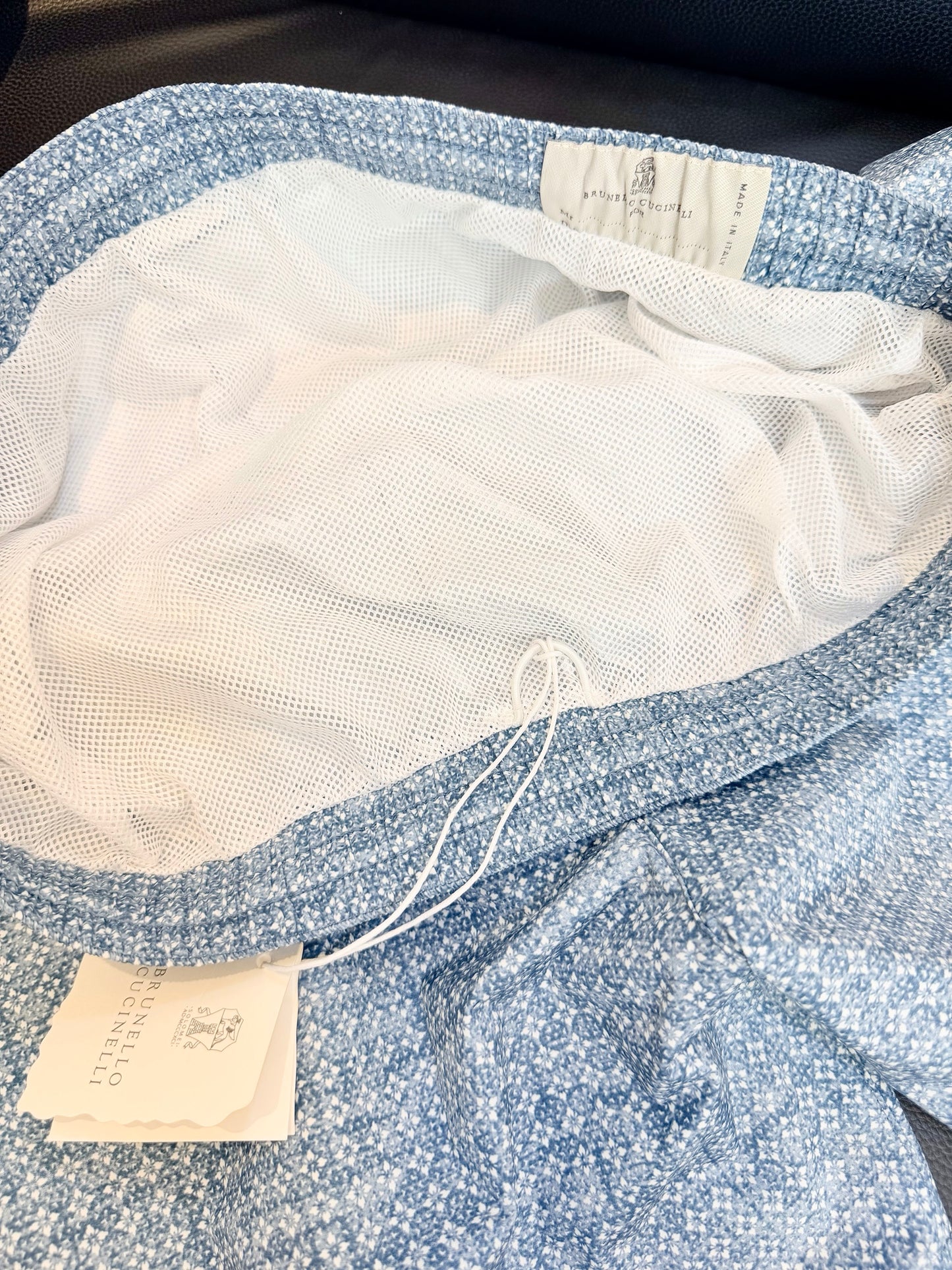 Multi-color Short