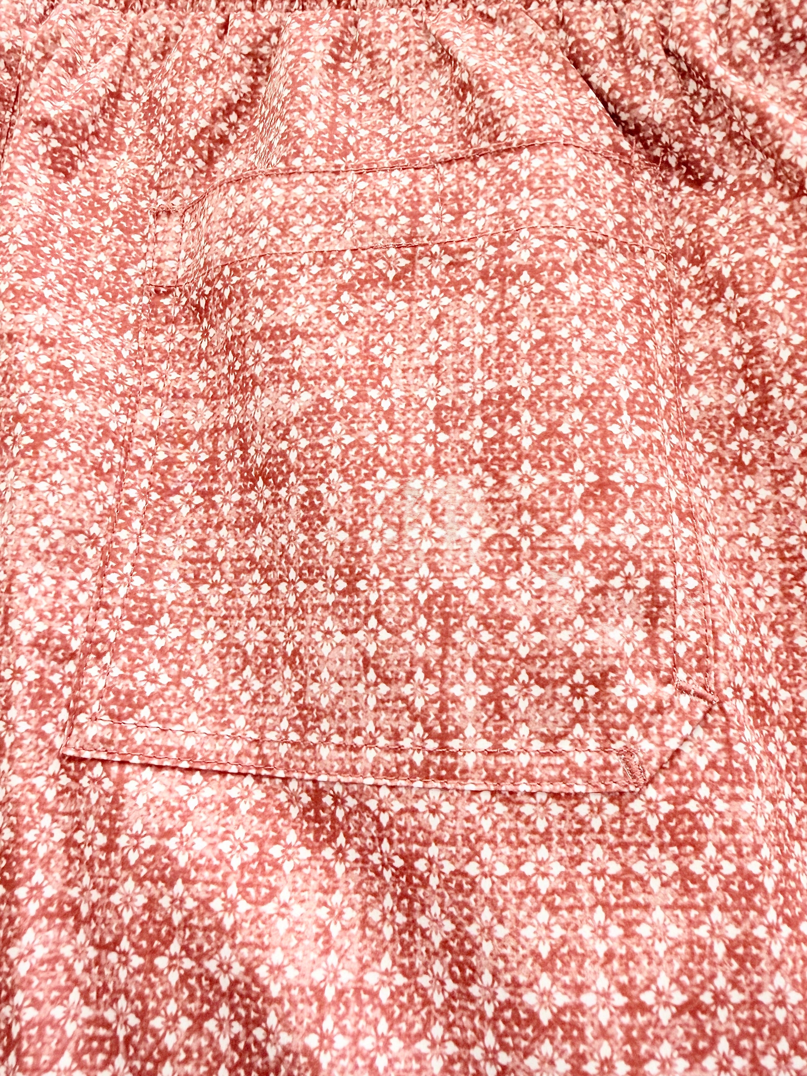 Multi-color Short