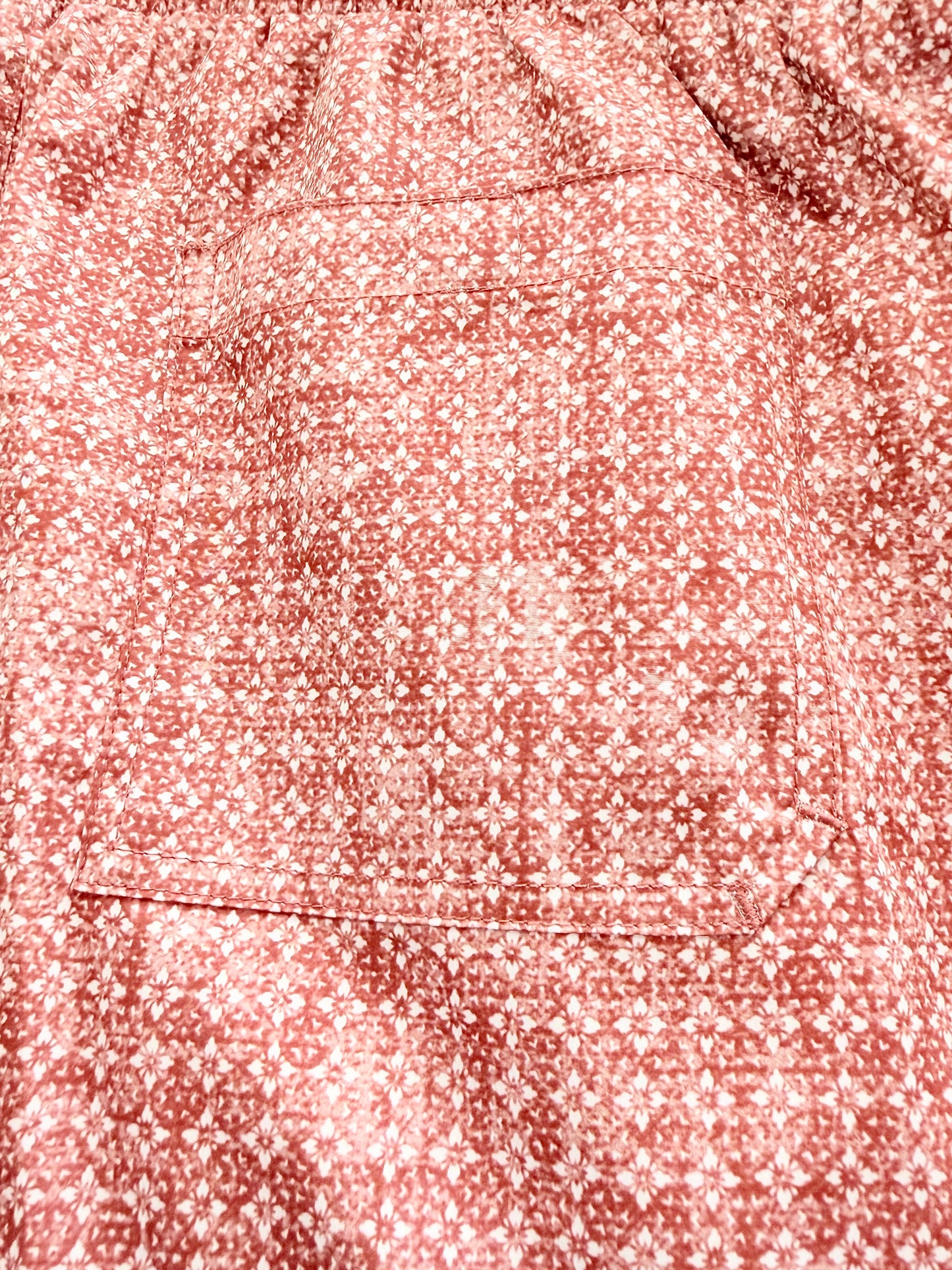 Multi-color Short