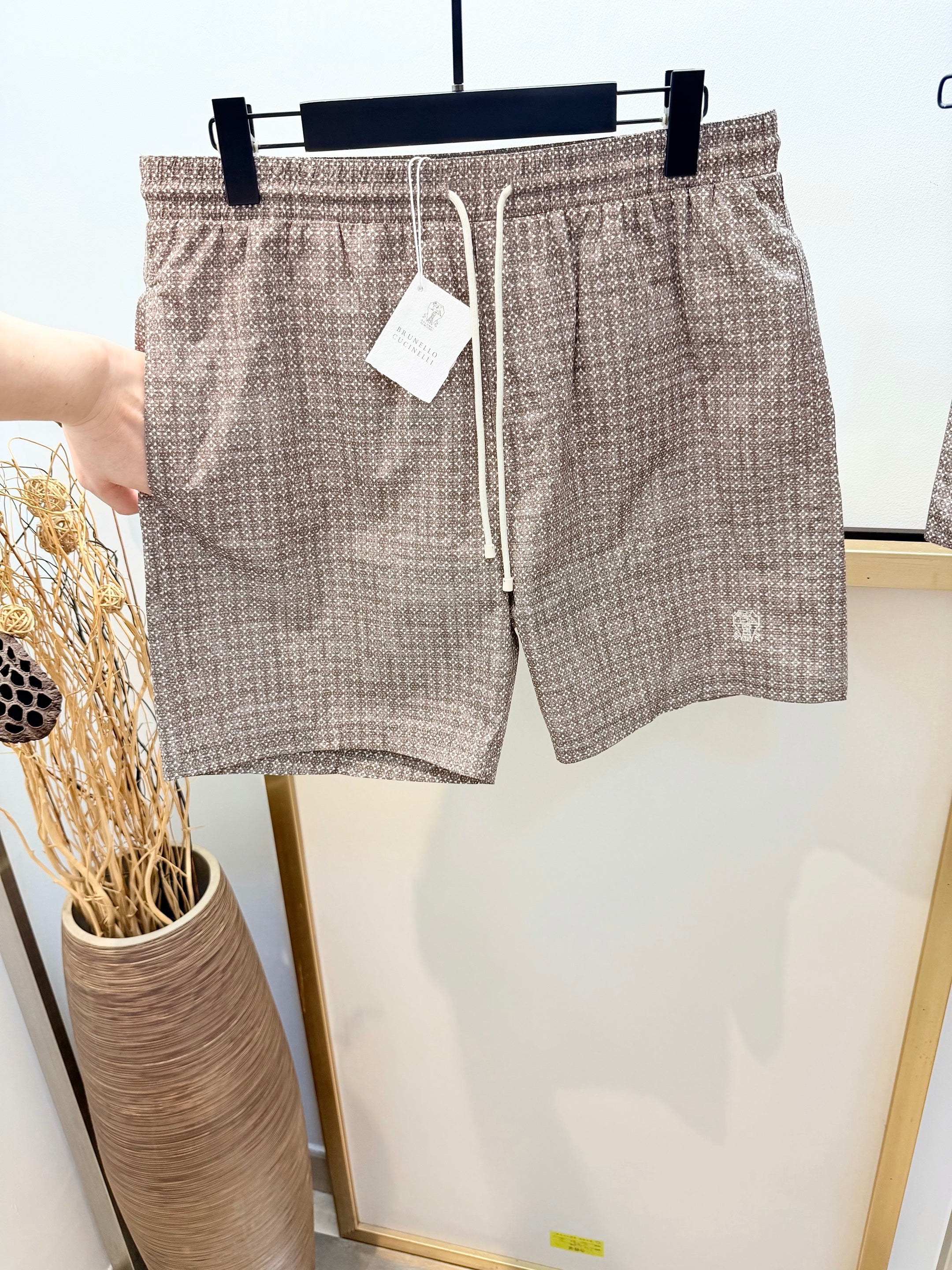Multi-color Short
