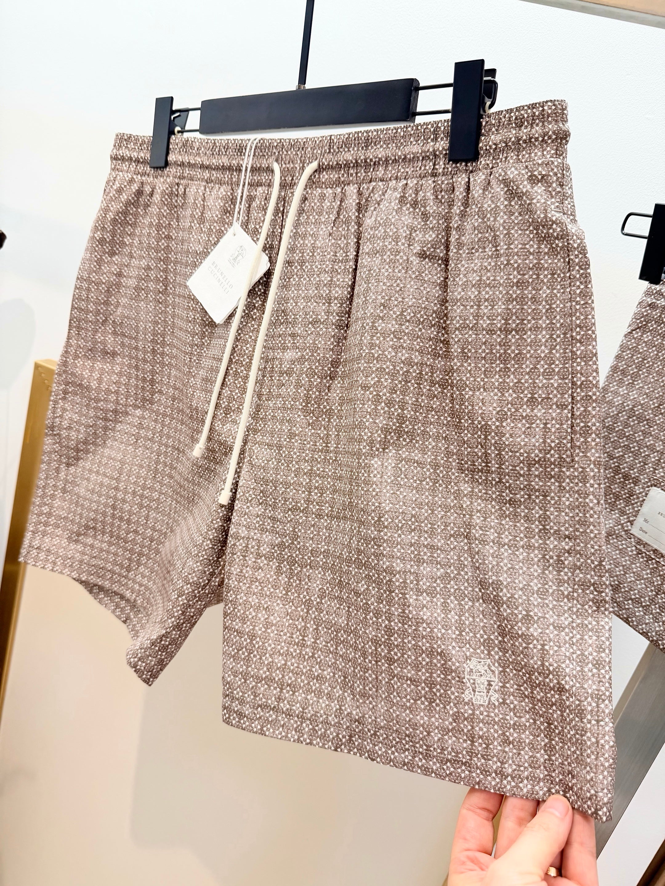 Multi-color Short