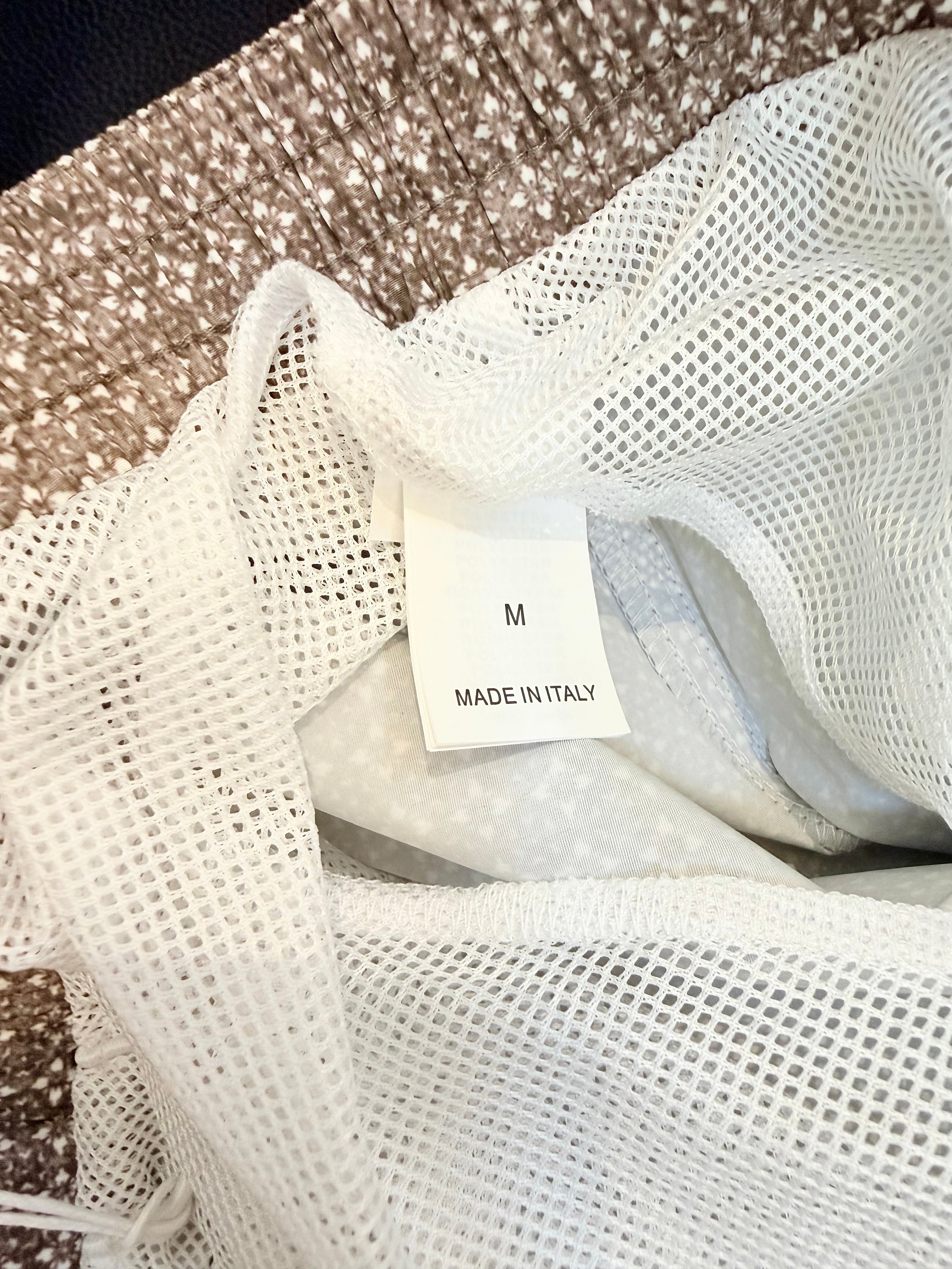 Multi-color Short