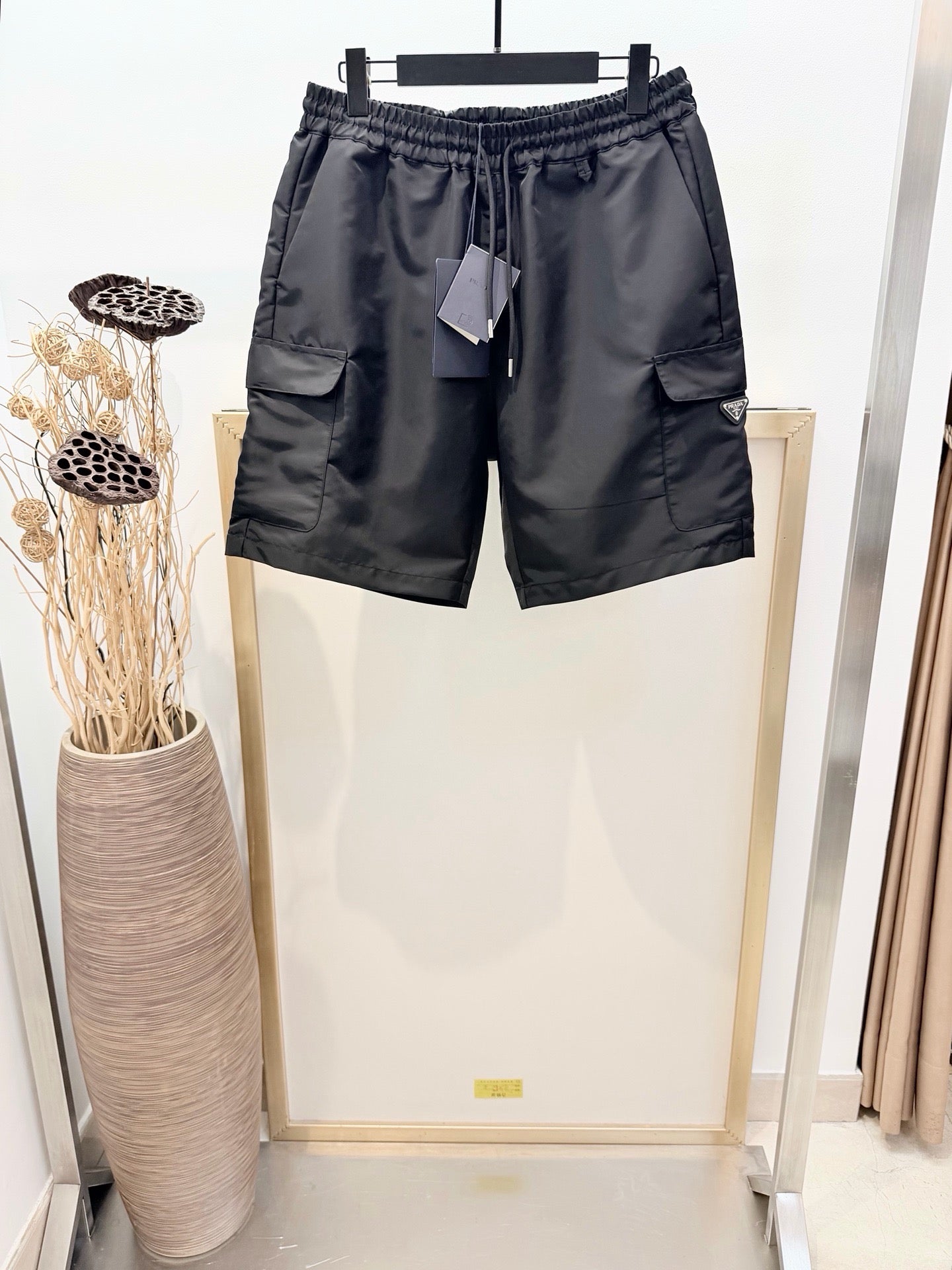 Black Short