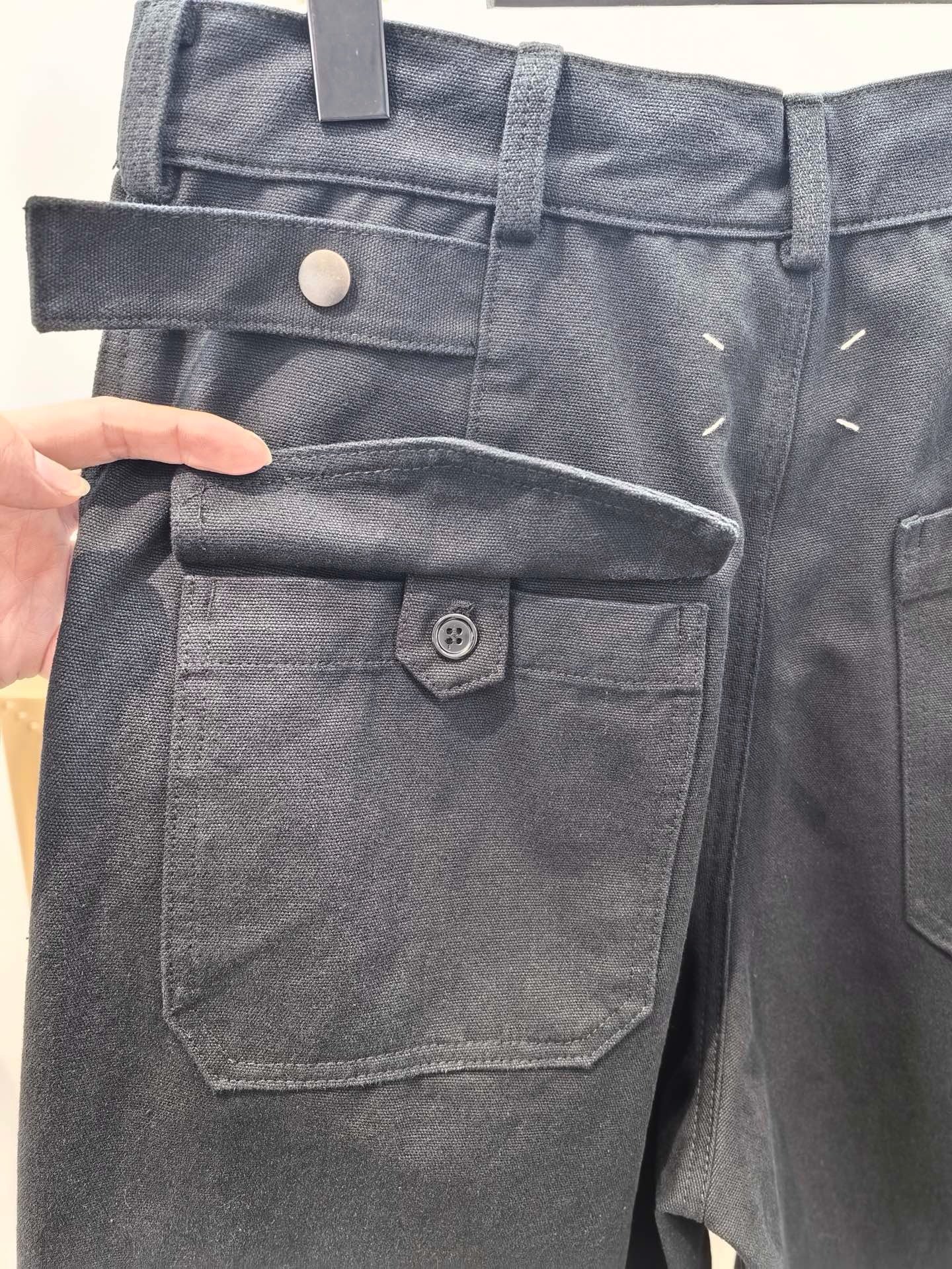 Black Short