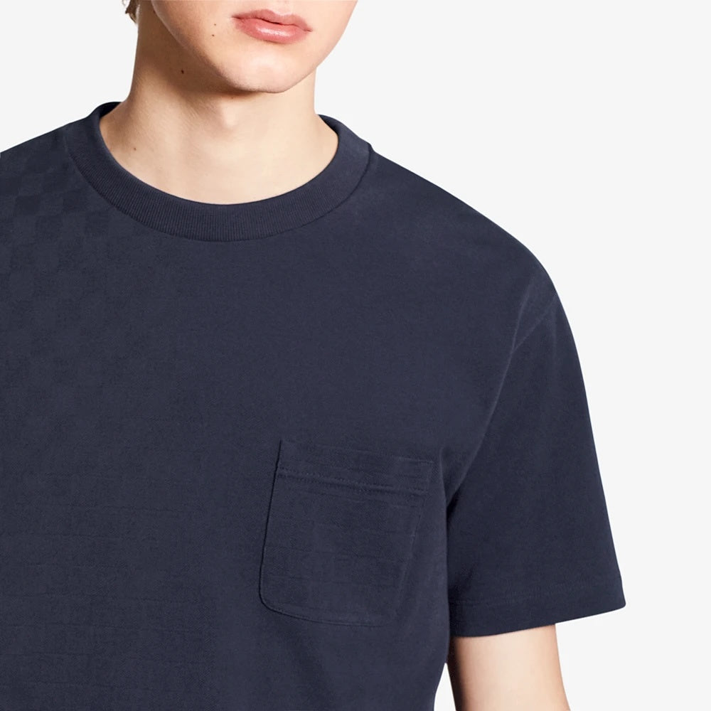 Black T-shirt