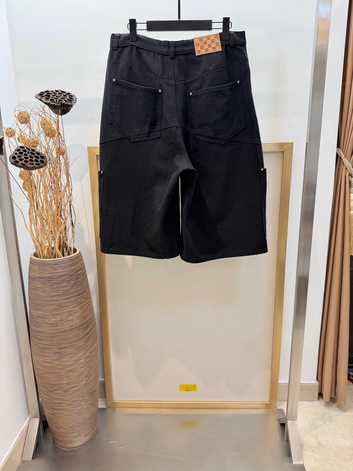 Multi-color Short