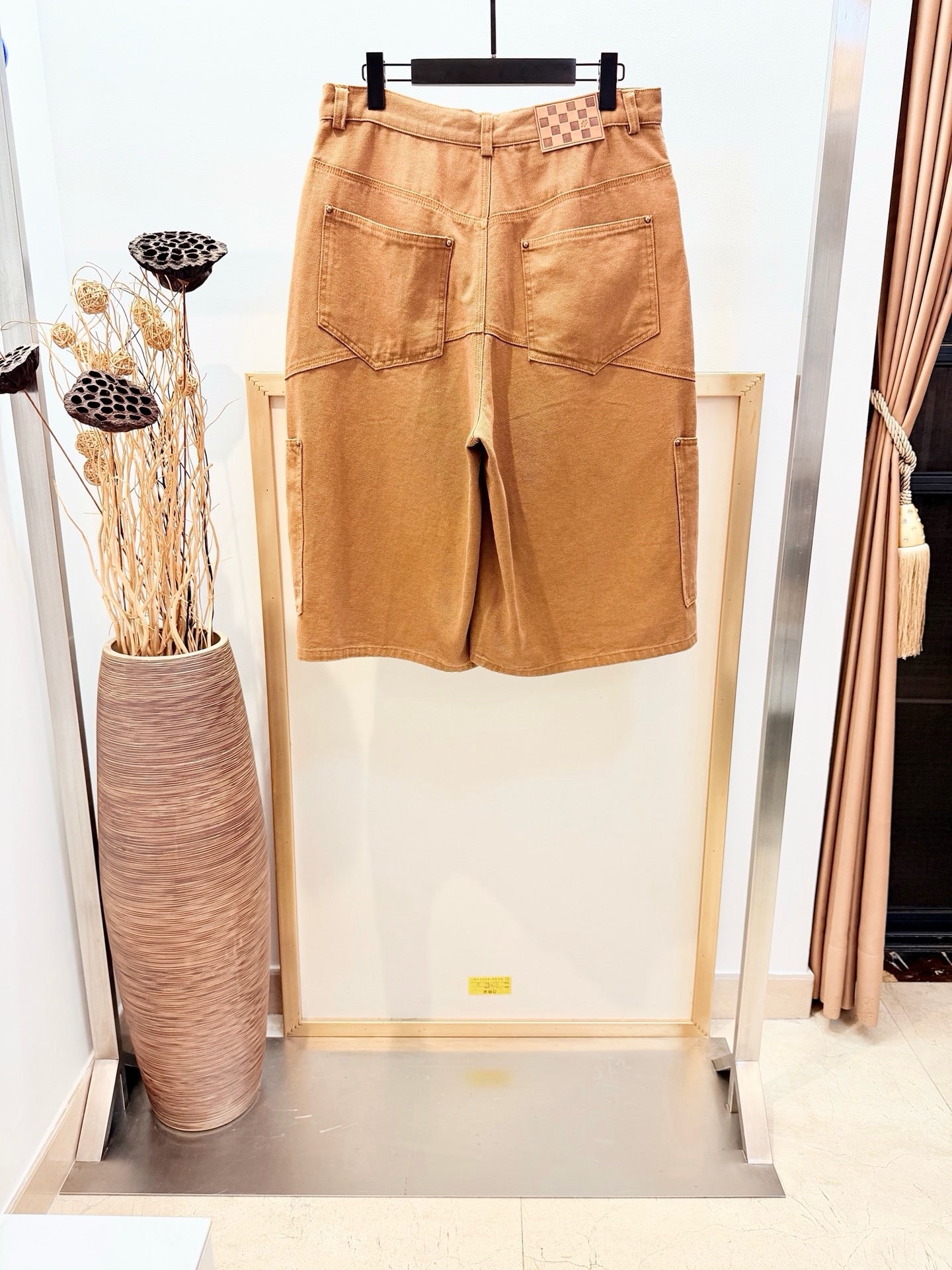 Multi-color Short