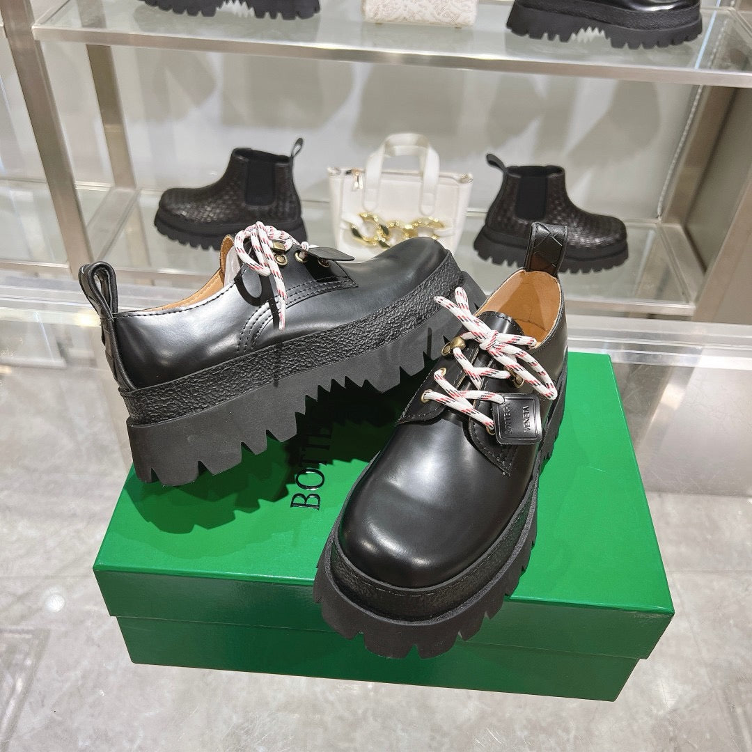 Black Shoes