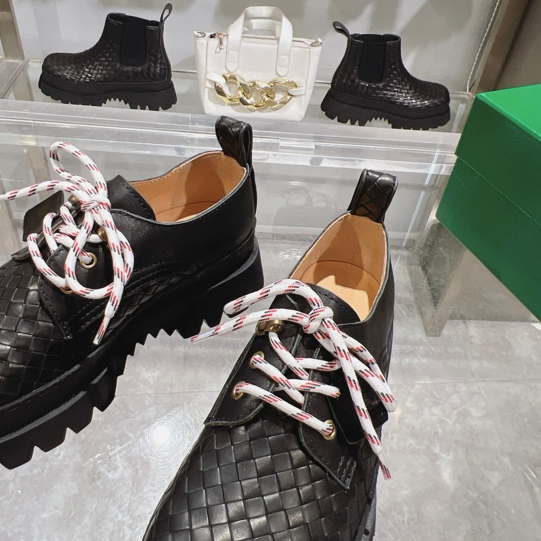 Black Shoes