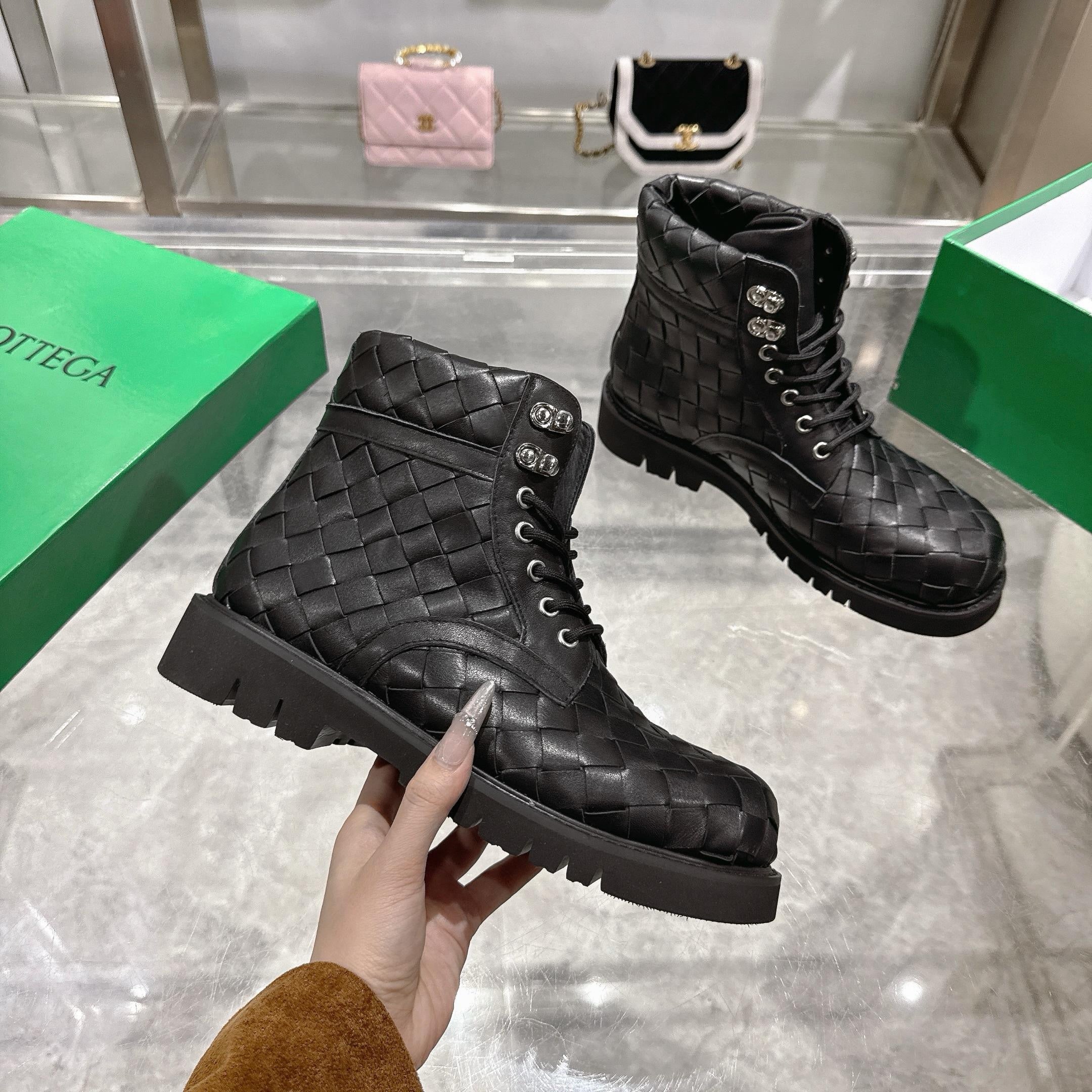 Black Shoes