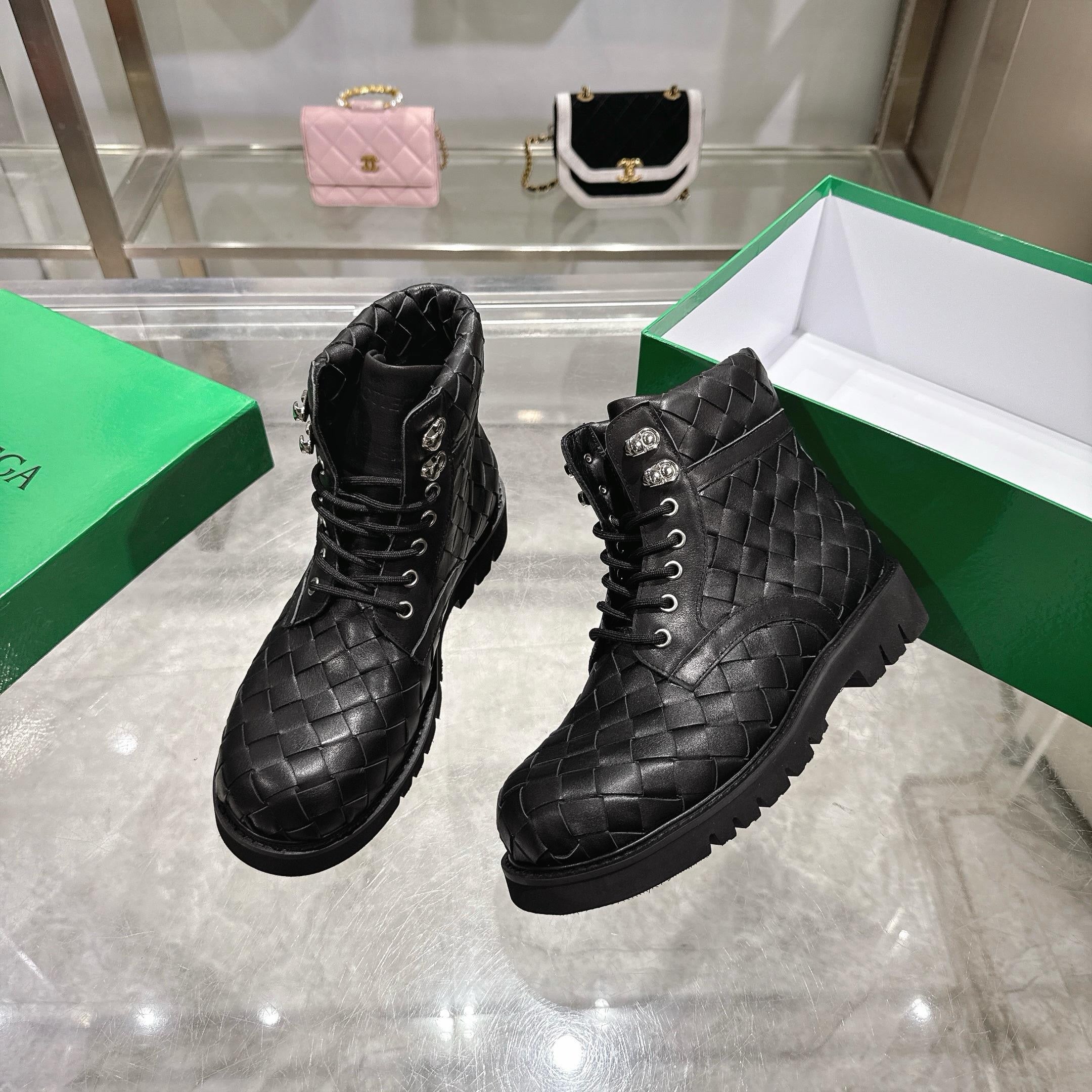 Black Shoes