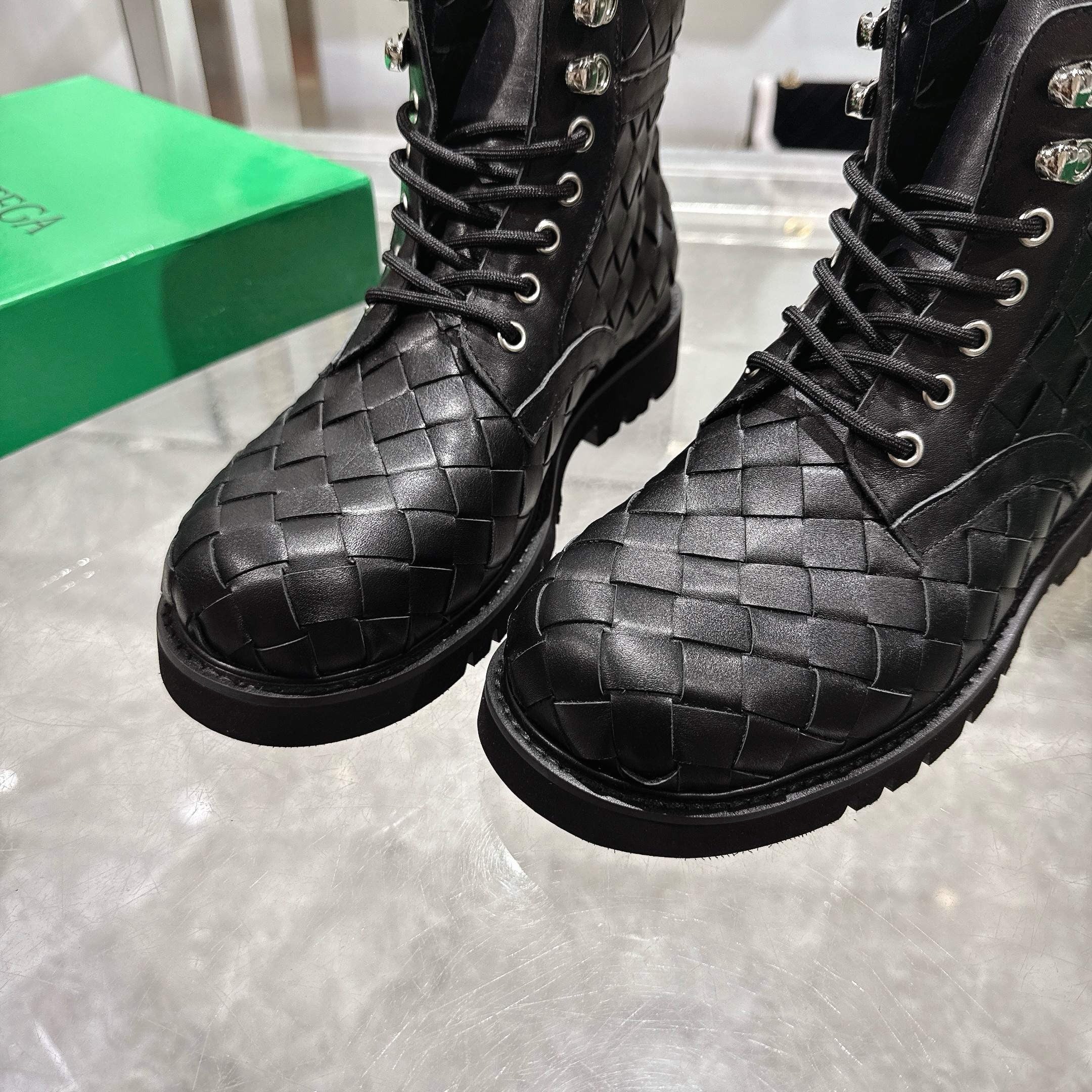 Black Shoes