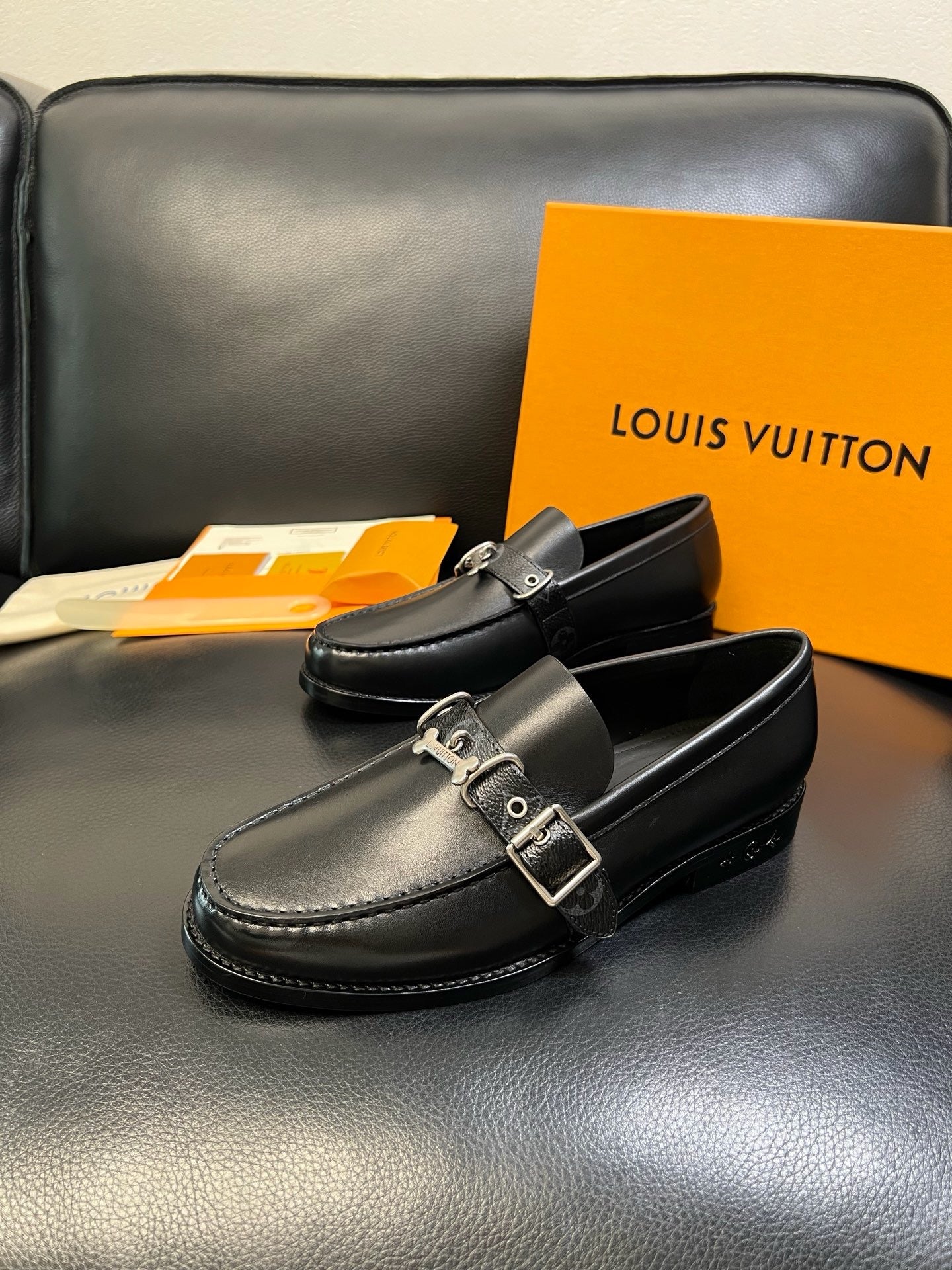 Black Shoes
