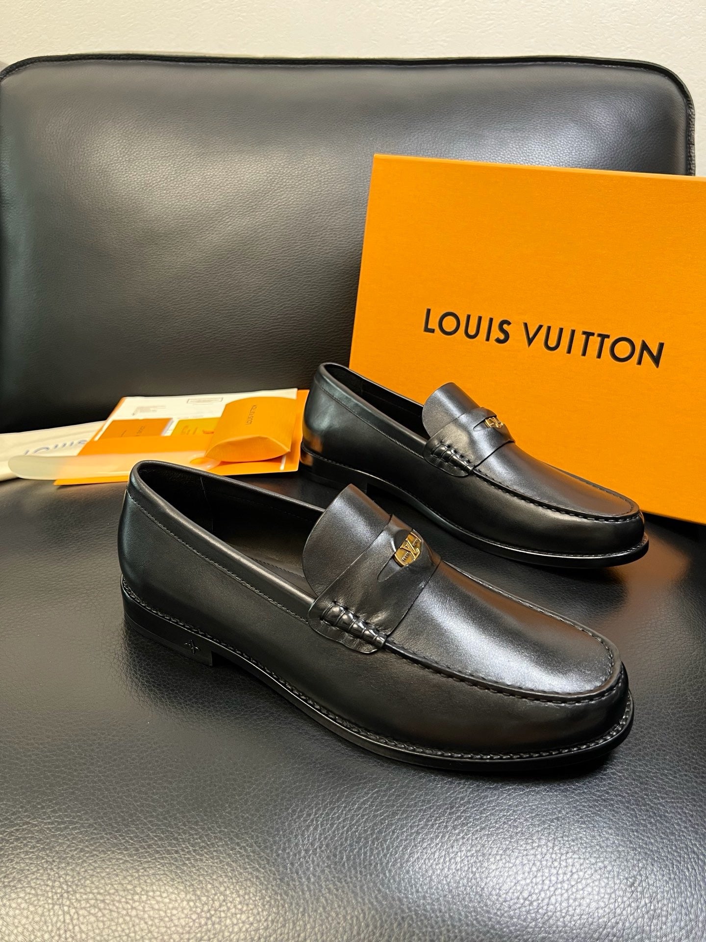 Black Shoes