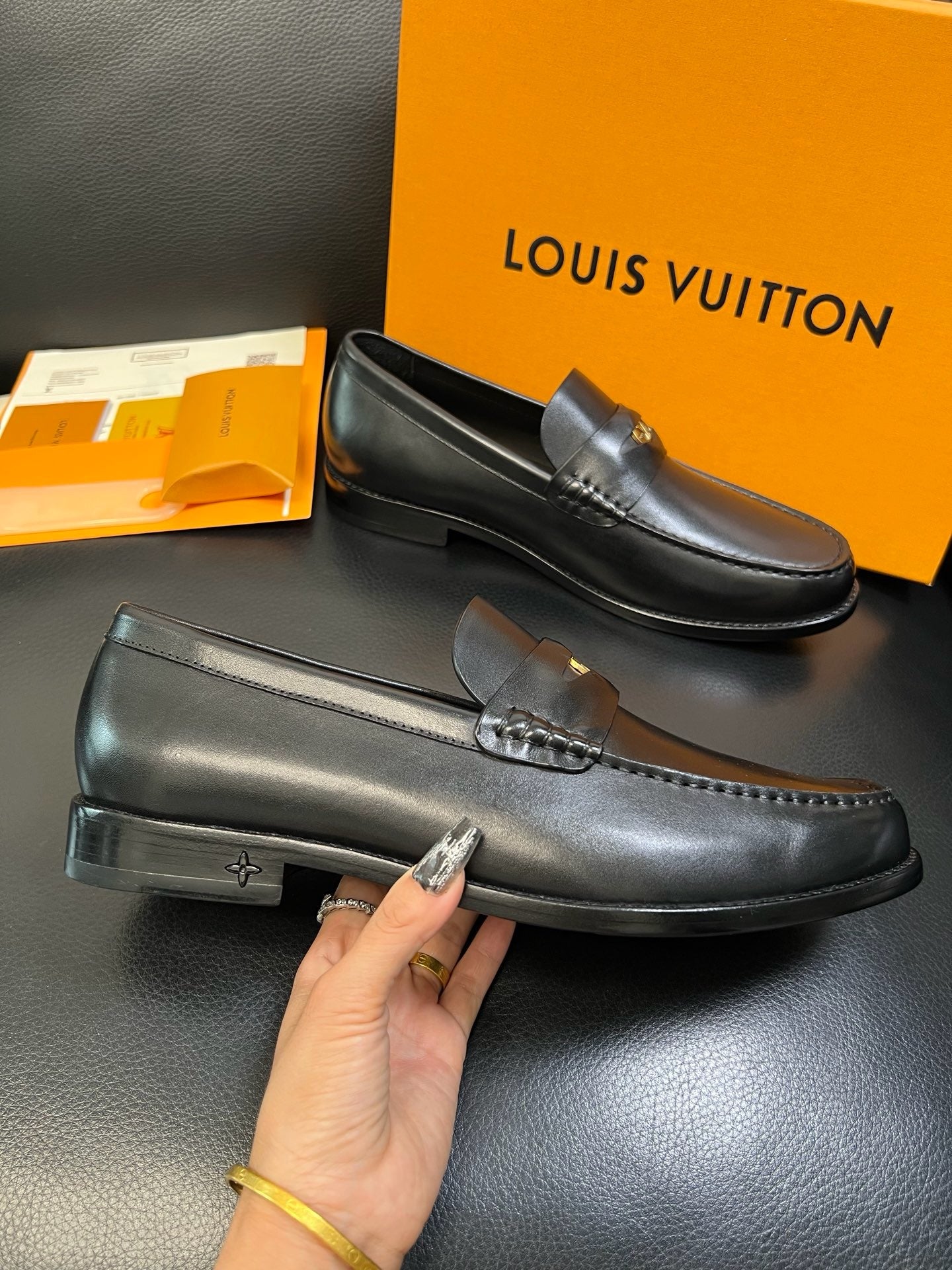 Black Shoes