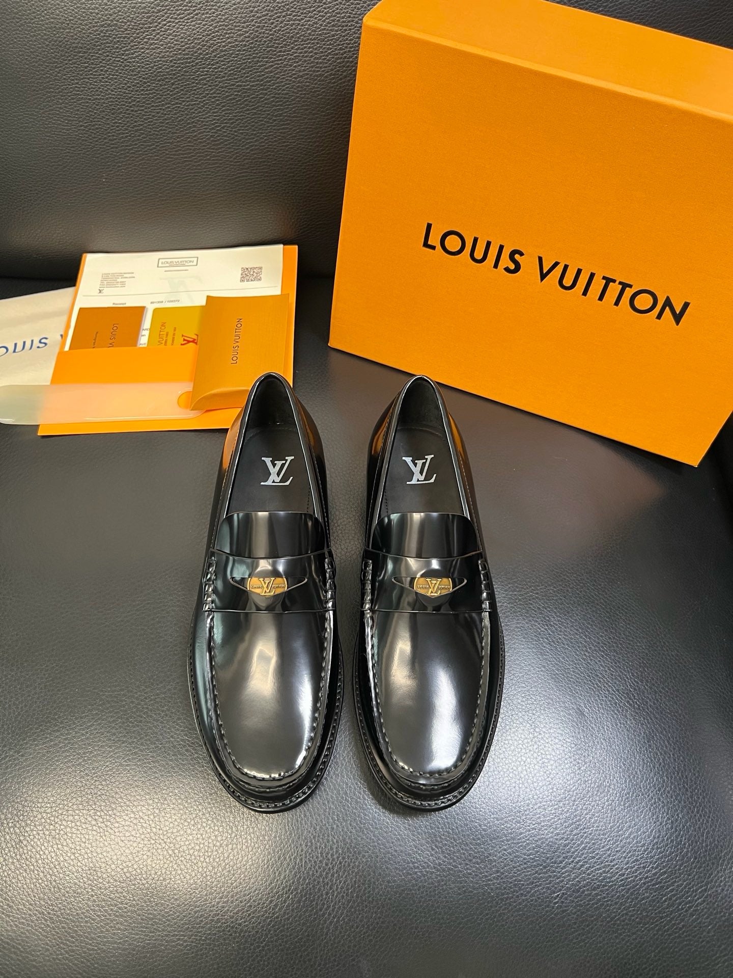 Black Shoes