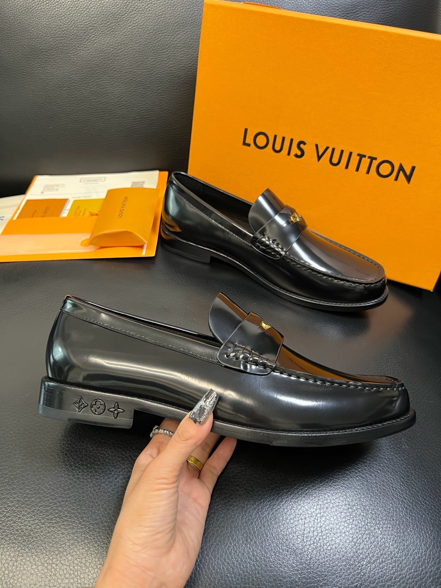 Black Shoes