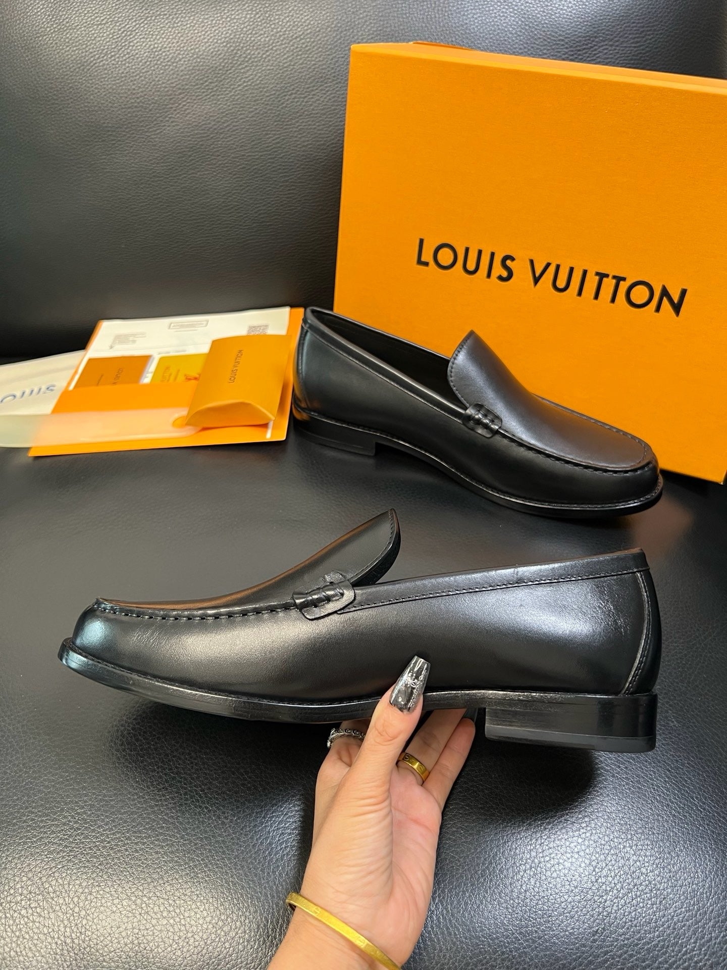 Black Shoes