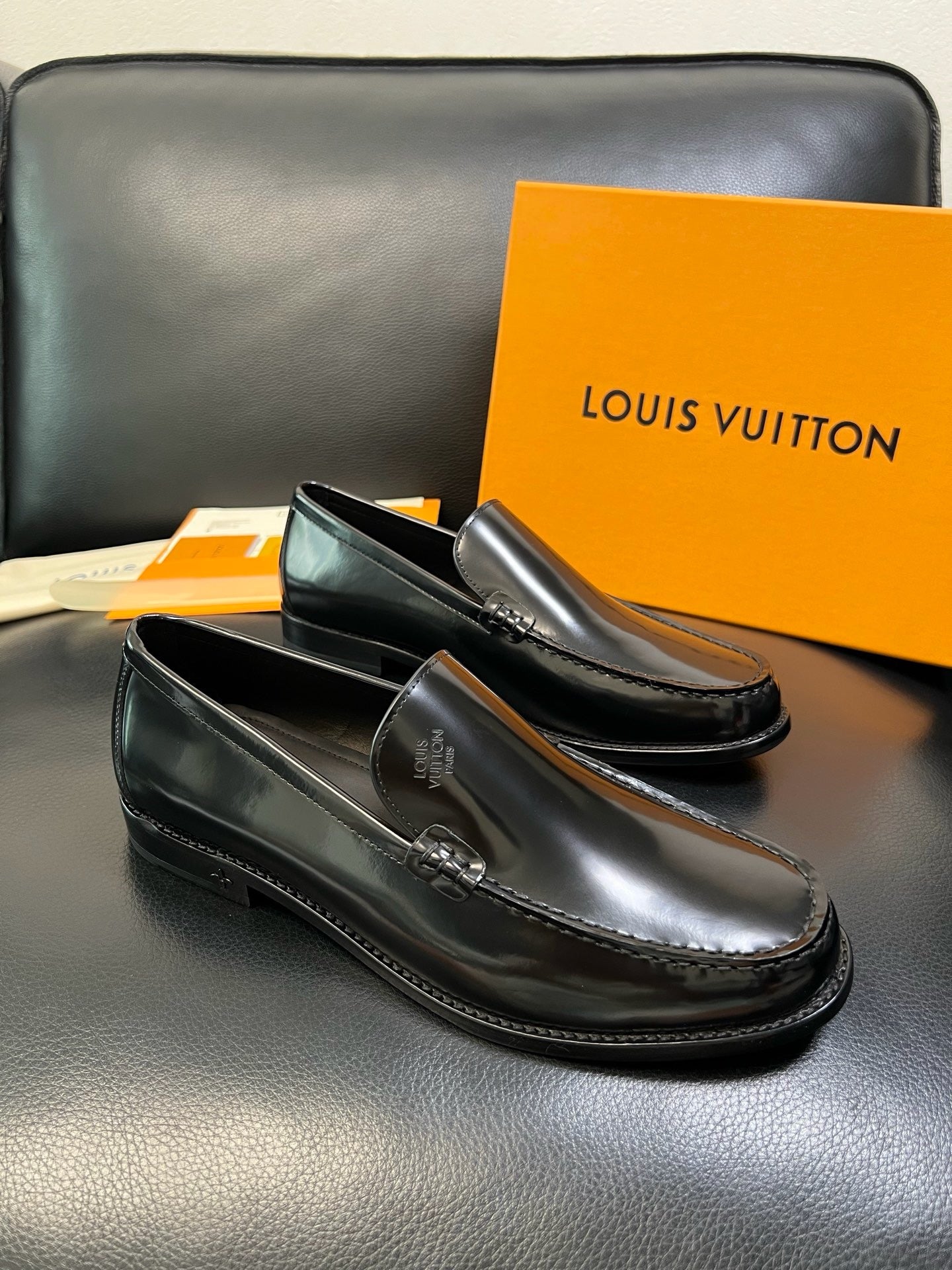 Black Shoes
