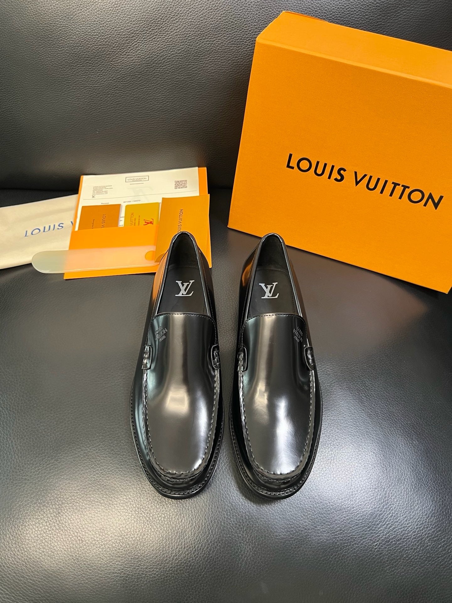 Black Shoes