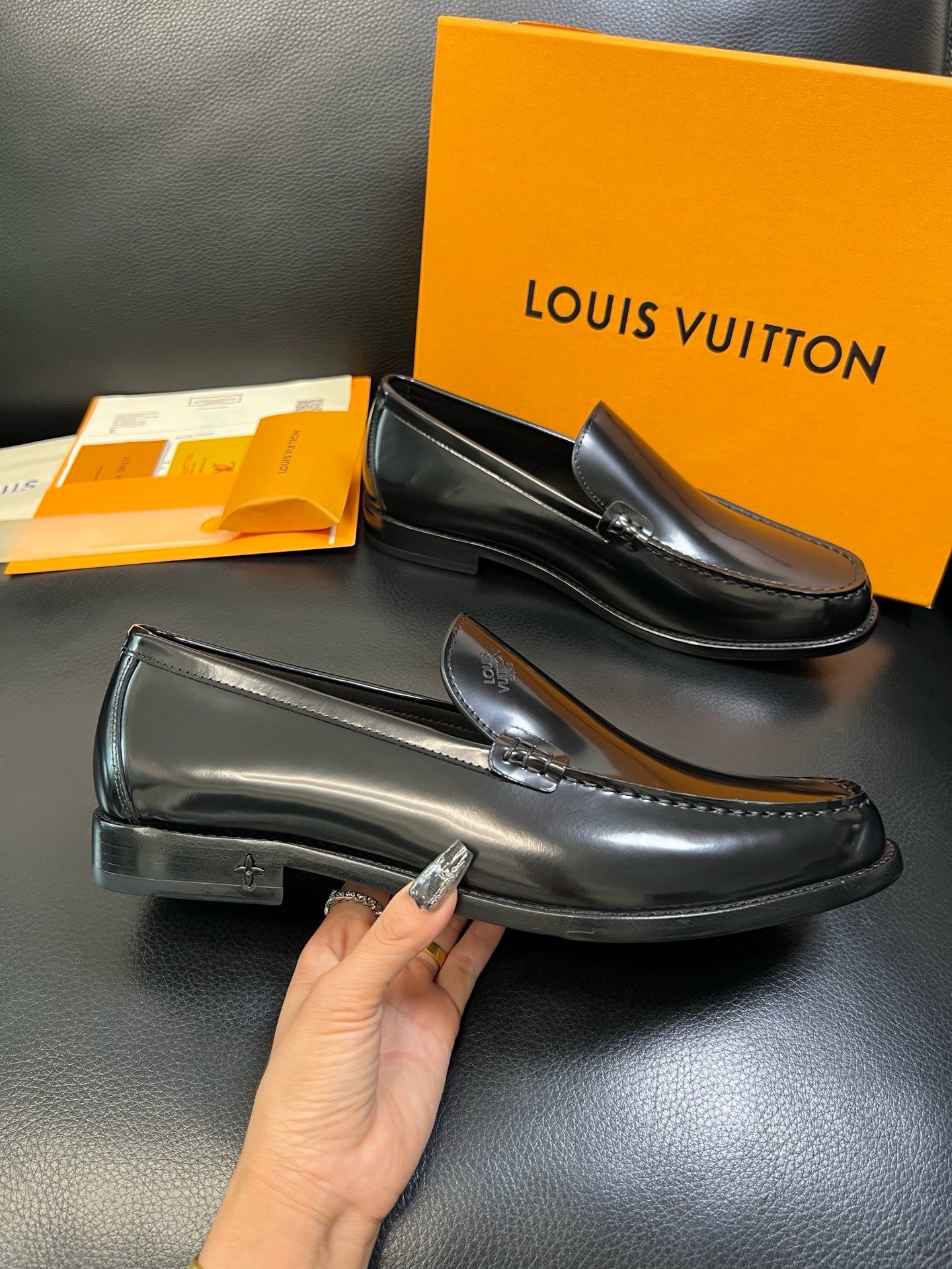 Black Shoes