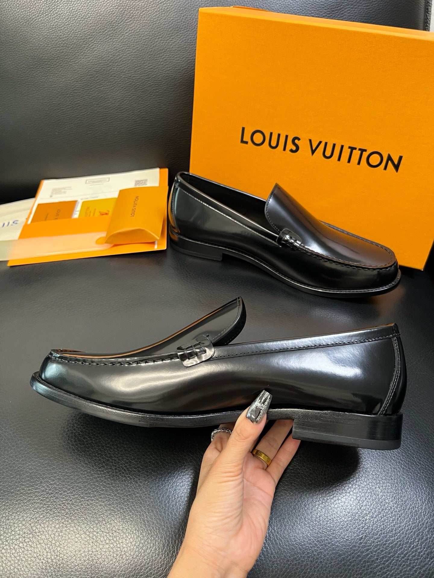 Black Shoes