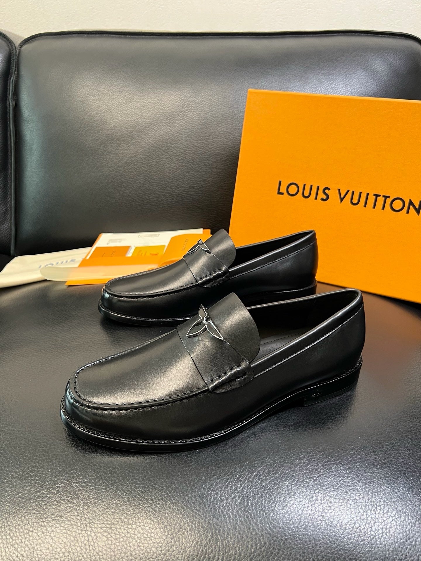 Black Shoes