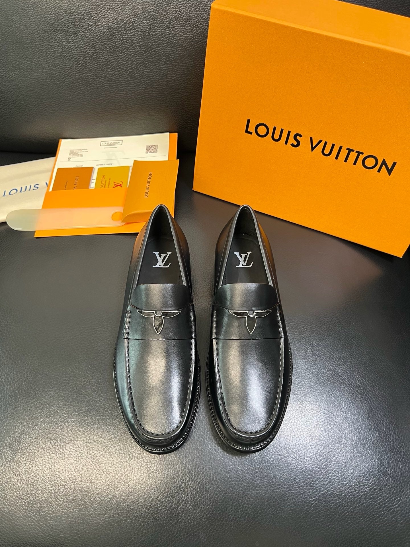 Black Shoes