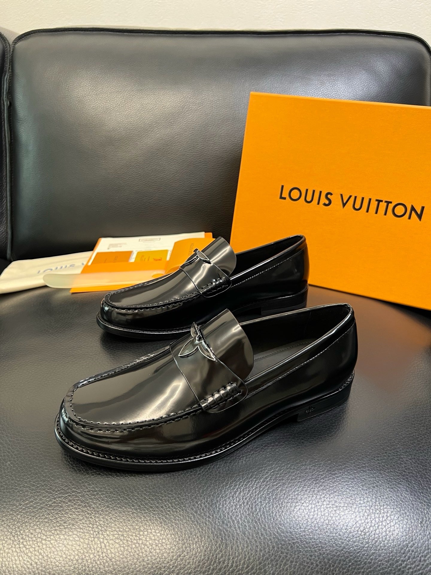 Black Shoes