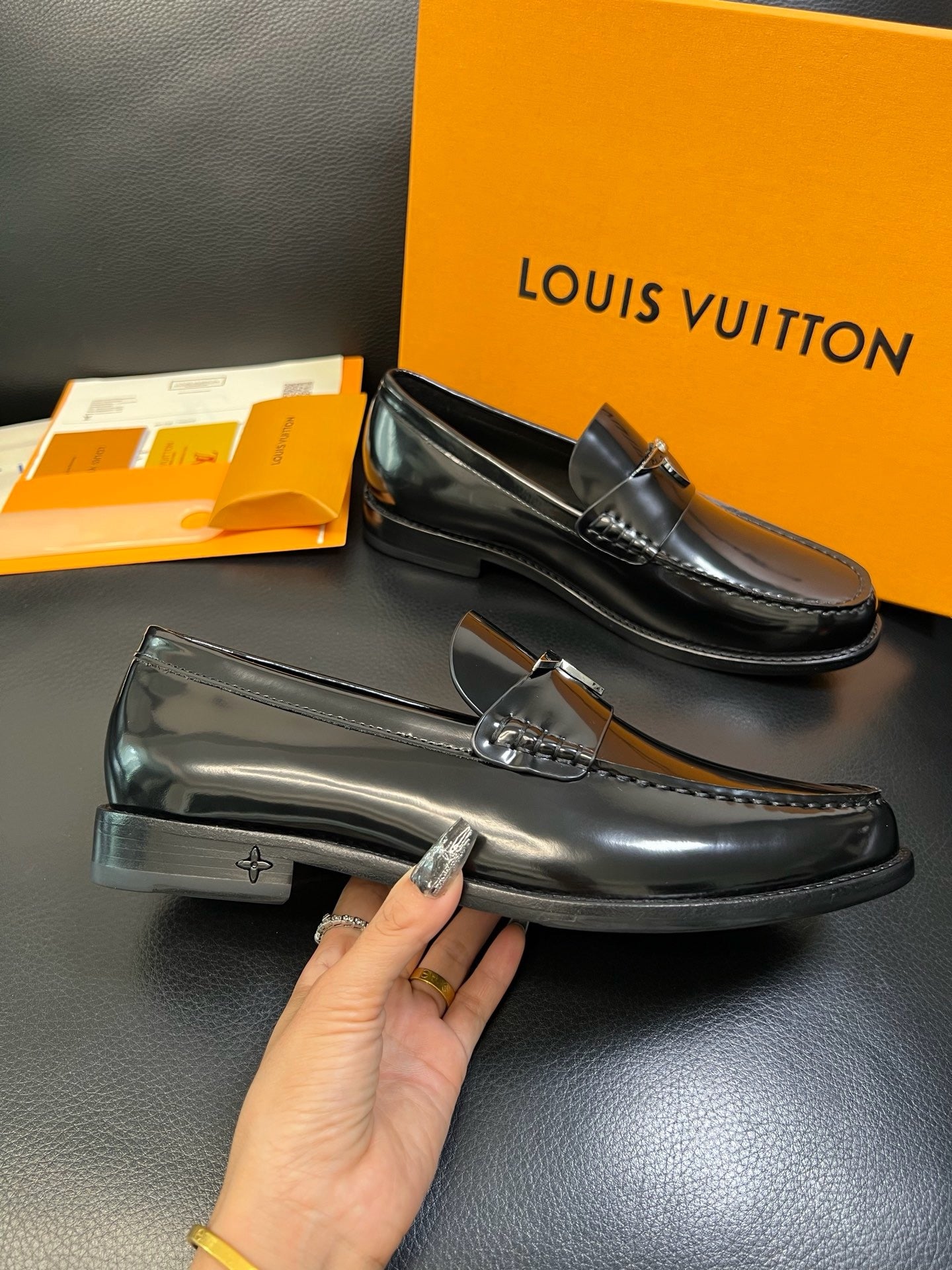Black Shoes