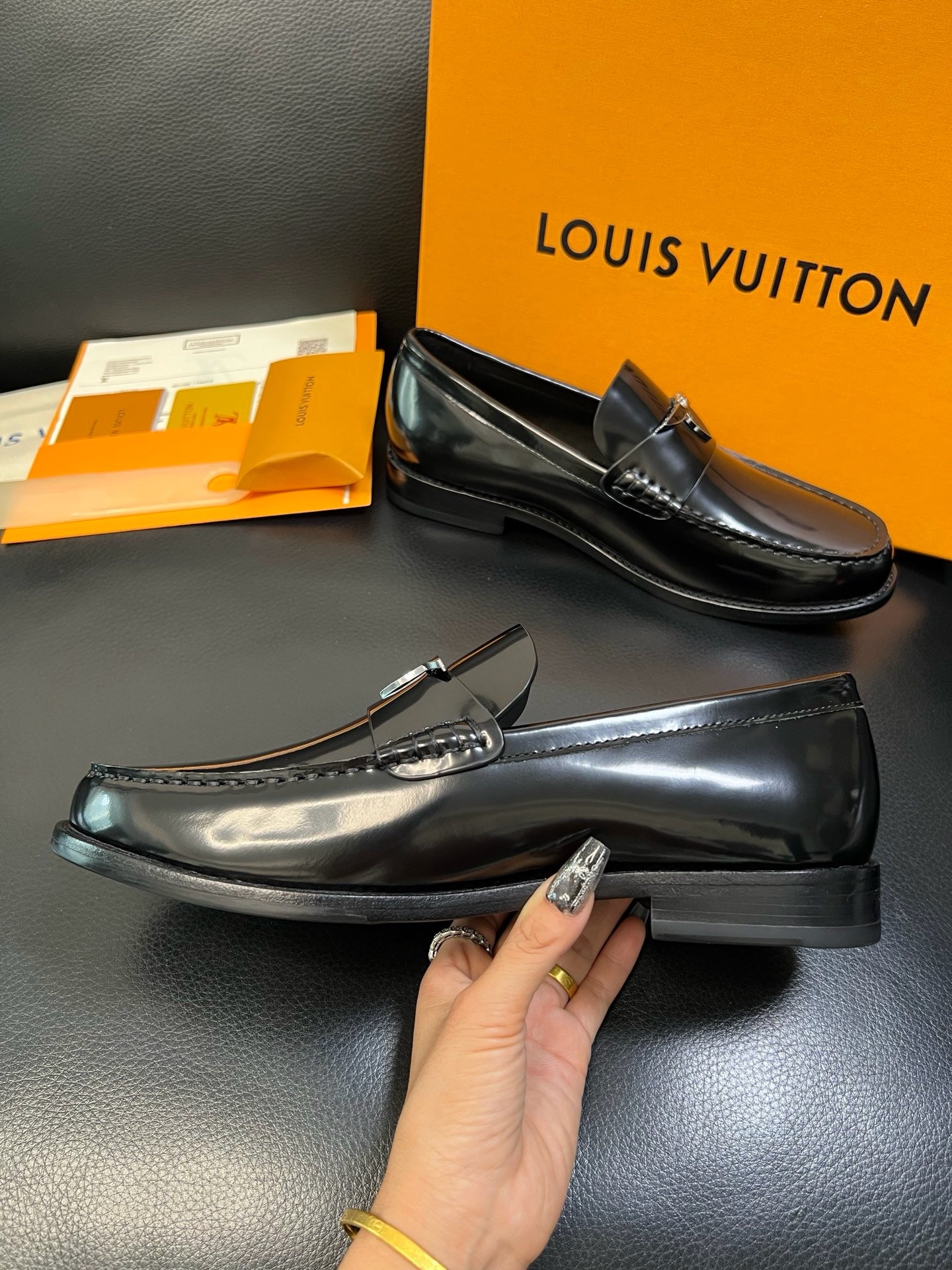 Black Shoes