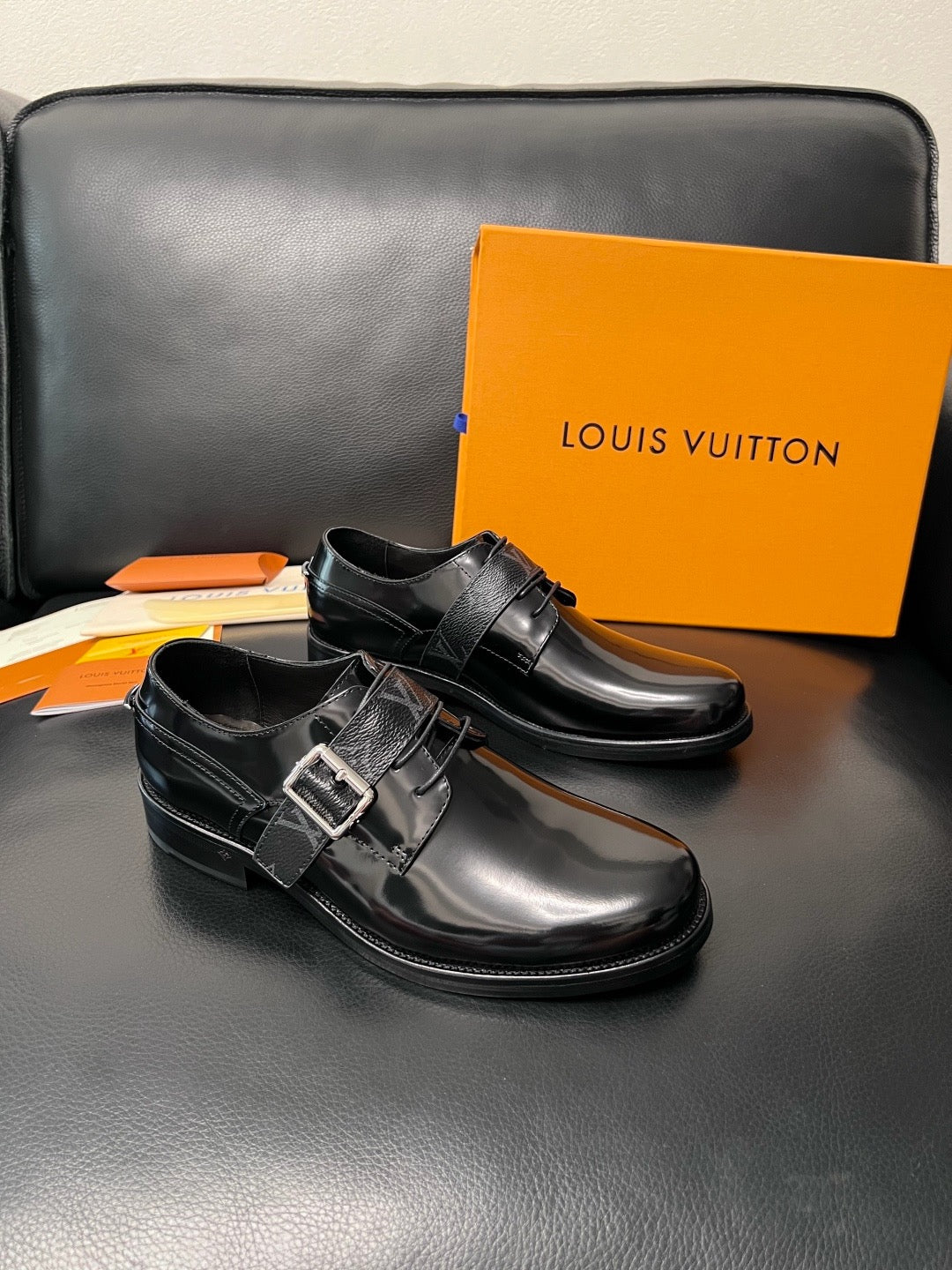 Black Shoes