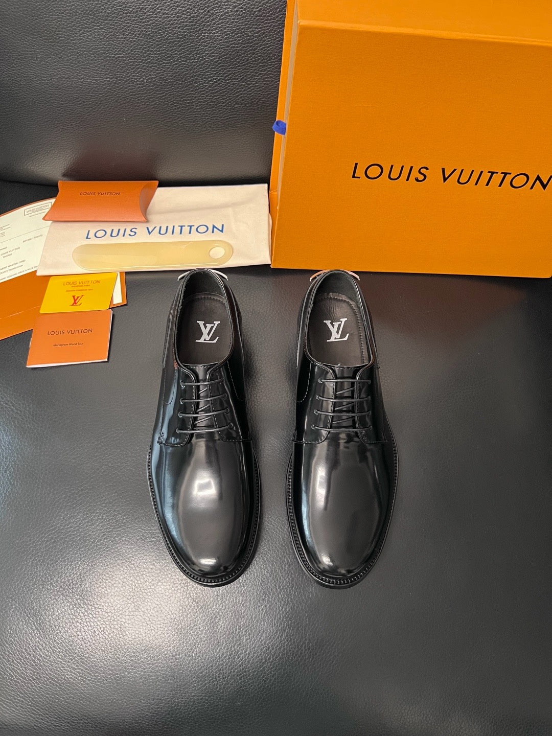 Black Shoes