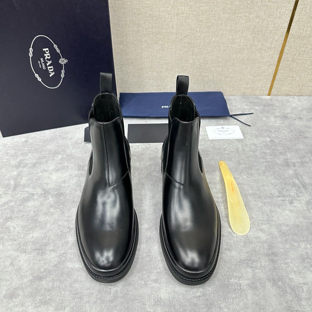 Black Shoes