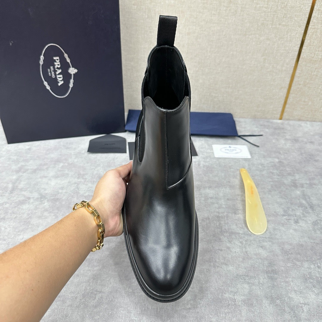 Black Shoes