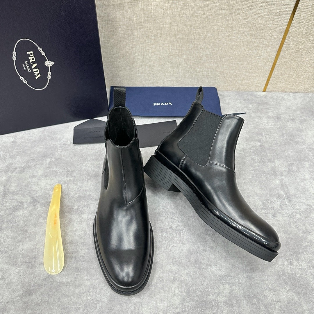 Black Shoes