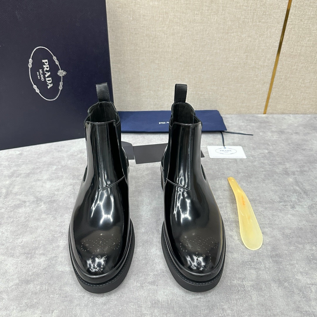 Black Shoes