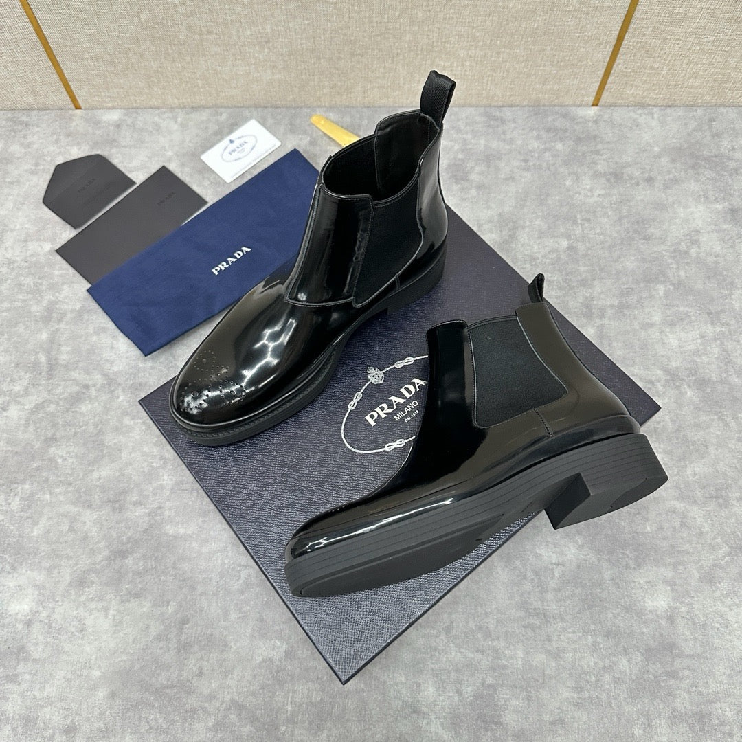 Black Shoes