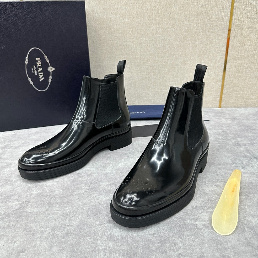 Black Shoes