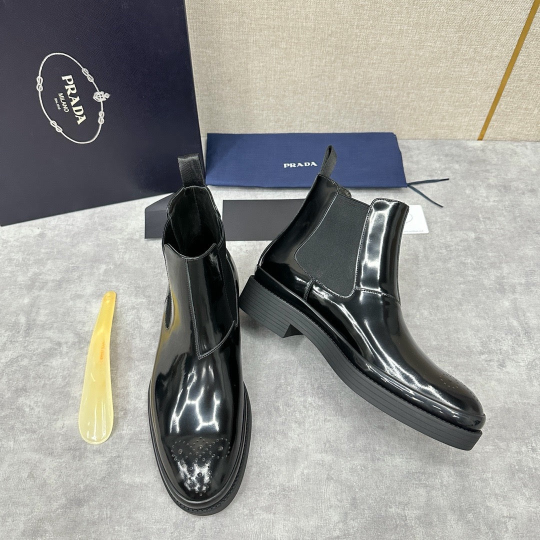 Black Shoes