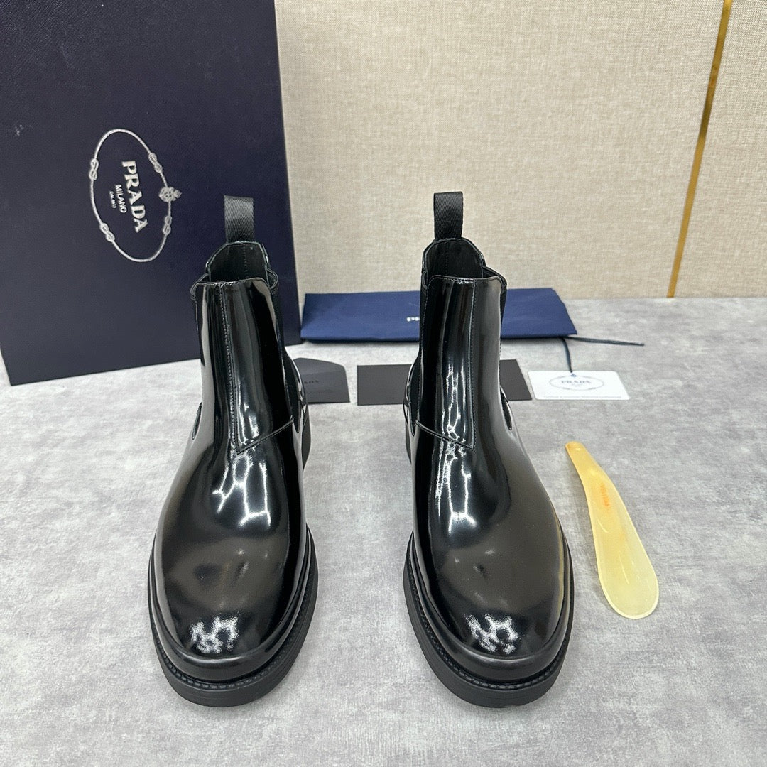 Black Shoes